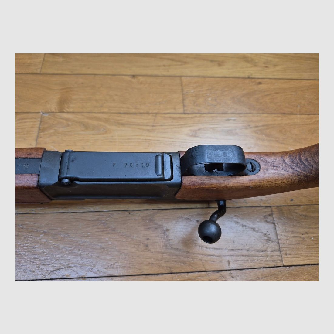 Wunderschönes und seltenes Gewehr Mas 36-51 - Originalkaliber 7,5×54 MAS – Vollständig einheitliche Seriennummer einschließlich Bajonett – Waffe von 1956 – Lauf in neuwertigem Zustand – Neue Gewehrriemen – Reinigungsset – Seltene Waffe zum Sammeln in sehr gutem Zustand+++!, Bild 18 von 32