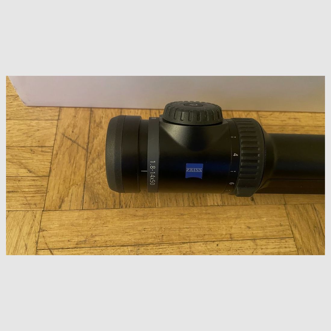 Zeiss V8 1,8-14x50 M mit Absehen 60