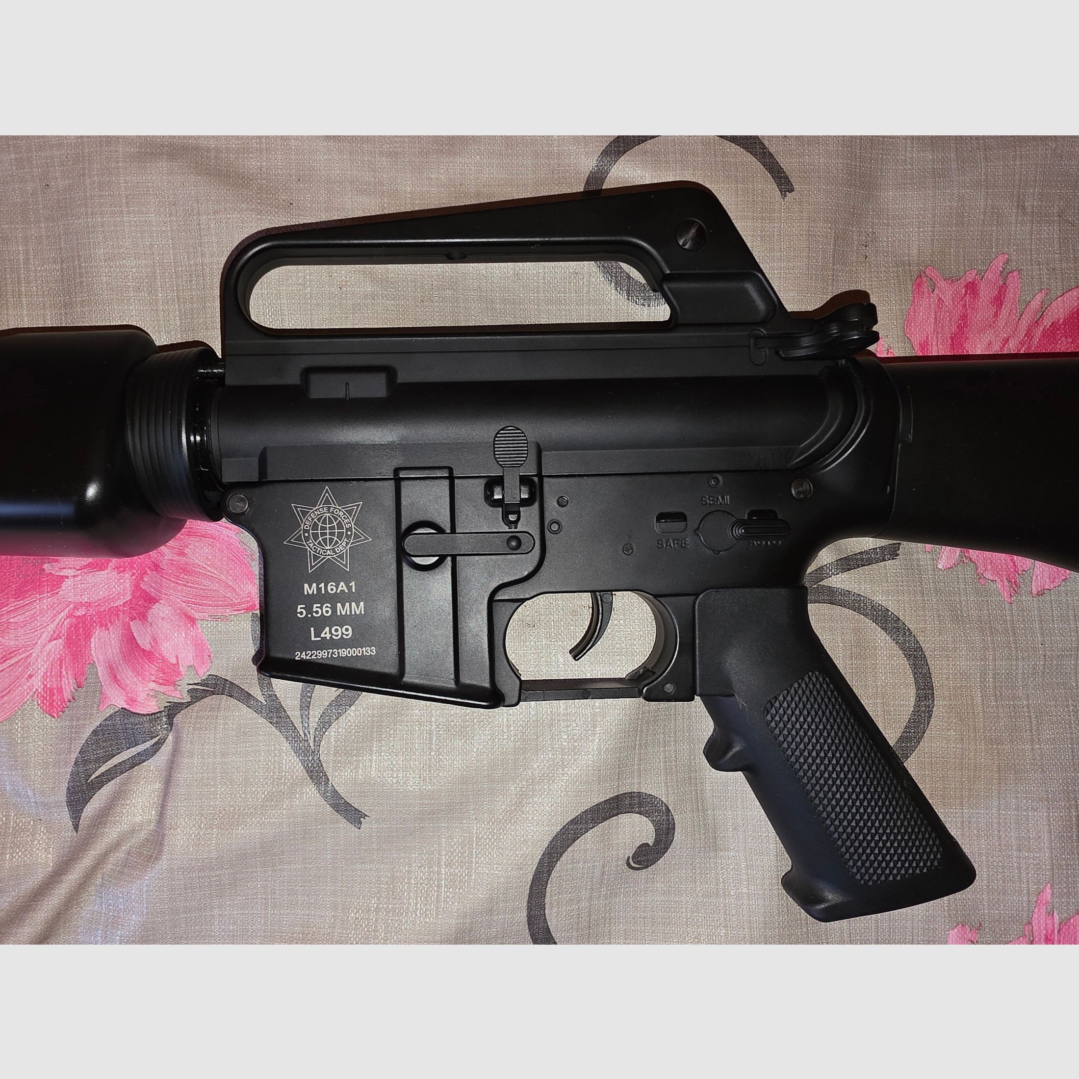 --- MWM GILLMANN - M16A1 - carabine Co2 - 4,5 mm BB ---