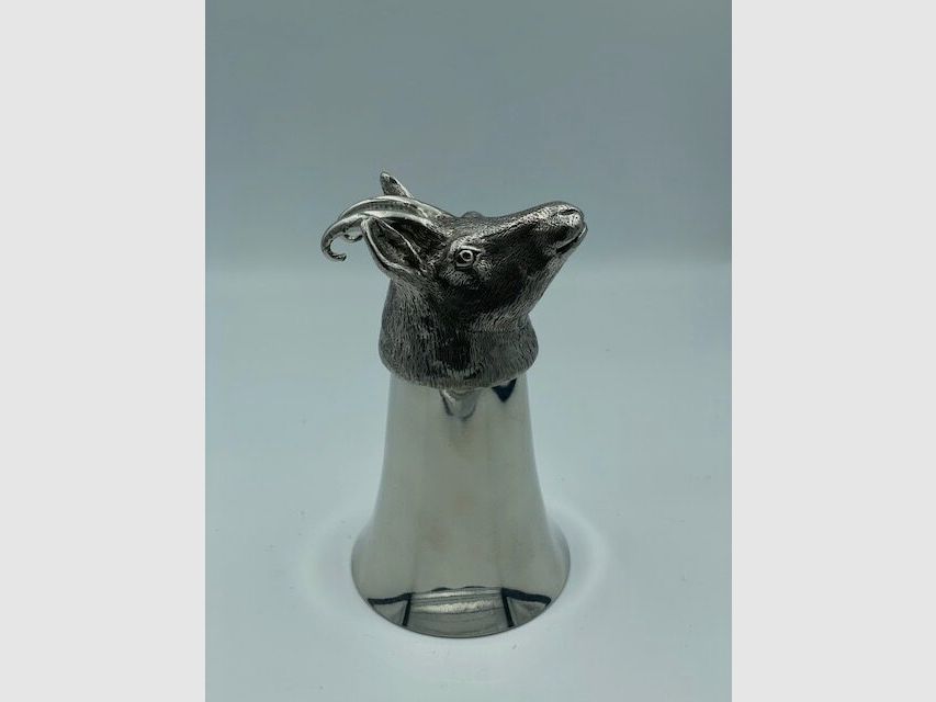 Jäger Becher aus Zinn – Gemse – 13cm, Bild 1 von 3