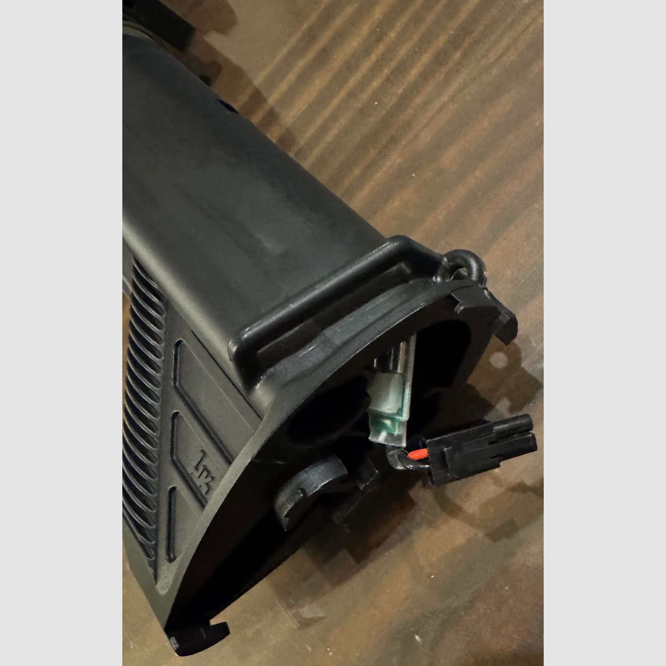 HK 416 D (Airsoft) überwiegend aus Metall in einem sehr guten Zustand (kaum benutzt)