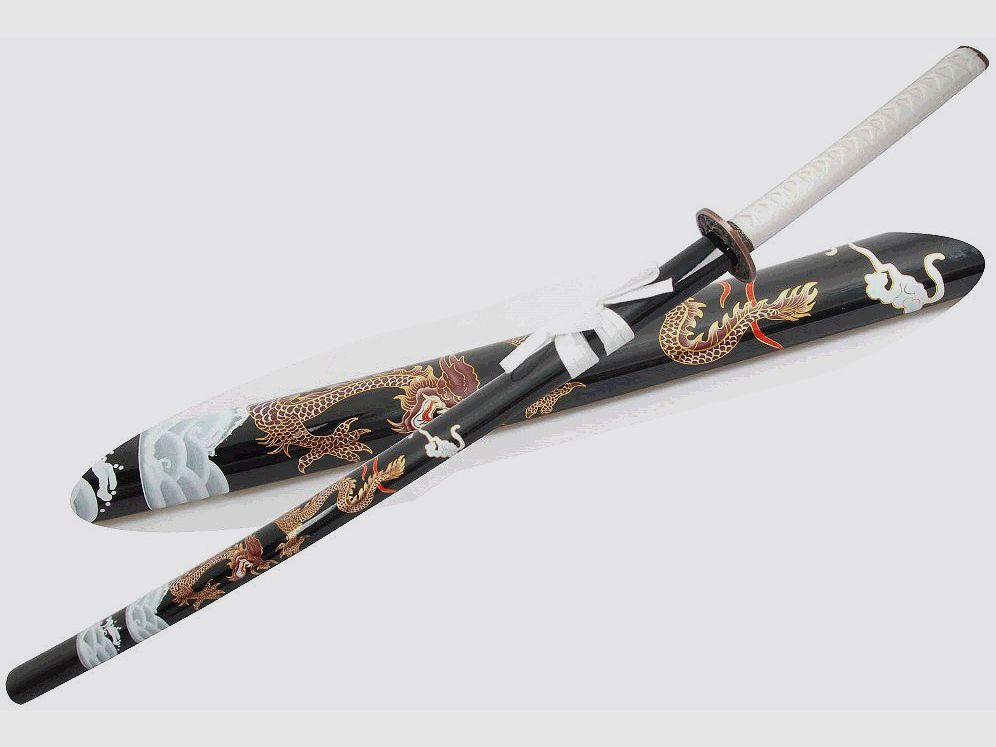 Katana Raiu and Dragon Motif