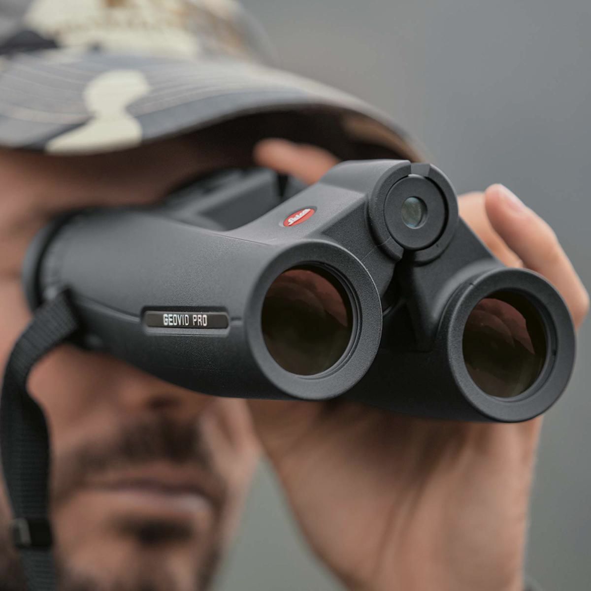LEICA binoculars with rangefinder Geovid Pro 8x32