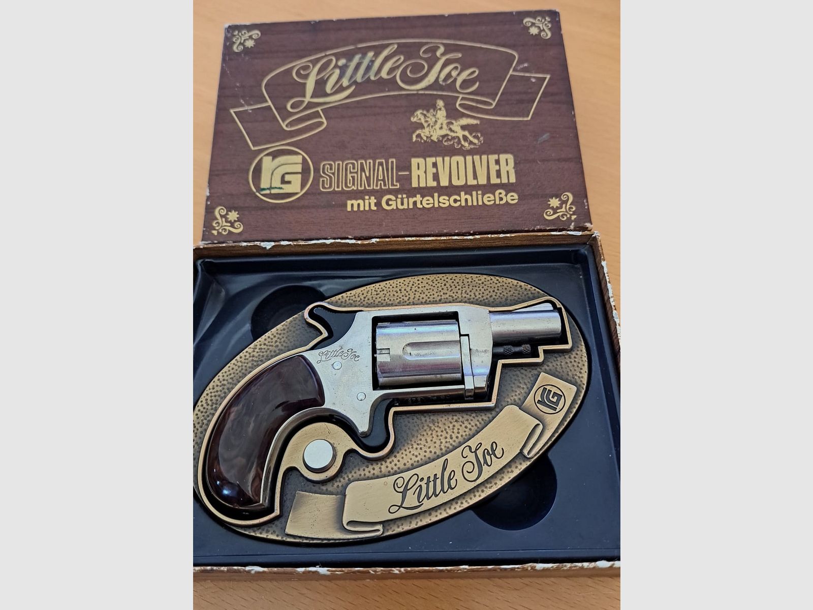 Little Joe mit Gürtelschnalle im alten Originalkarton