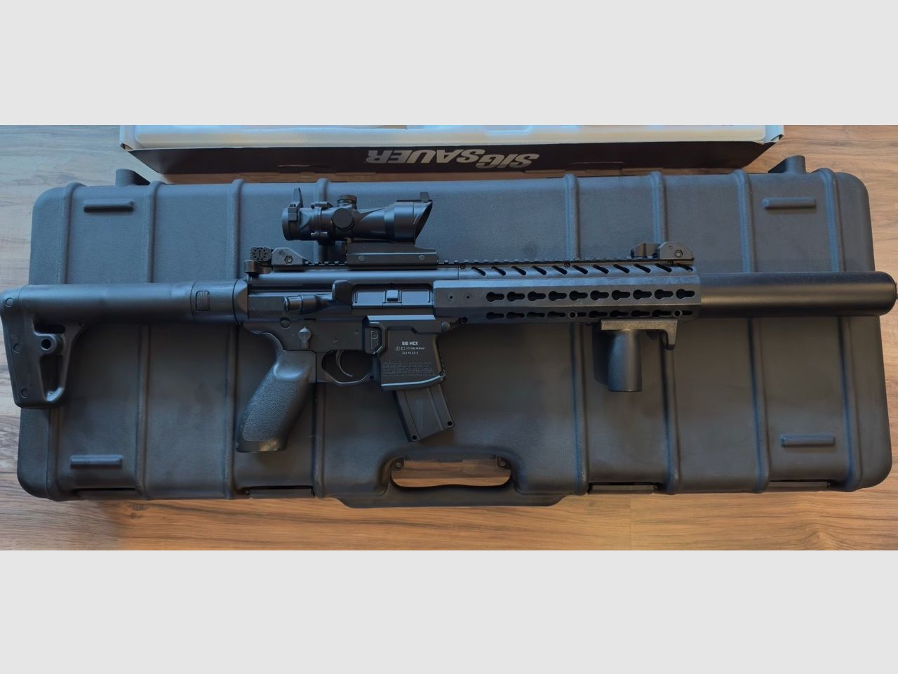 Co2 Sig Sauer MCX mit Zubehör.
