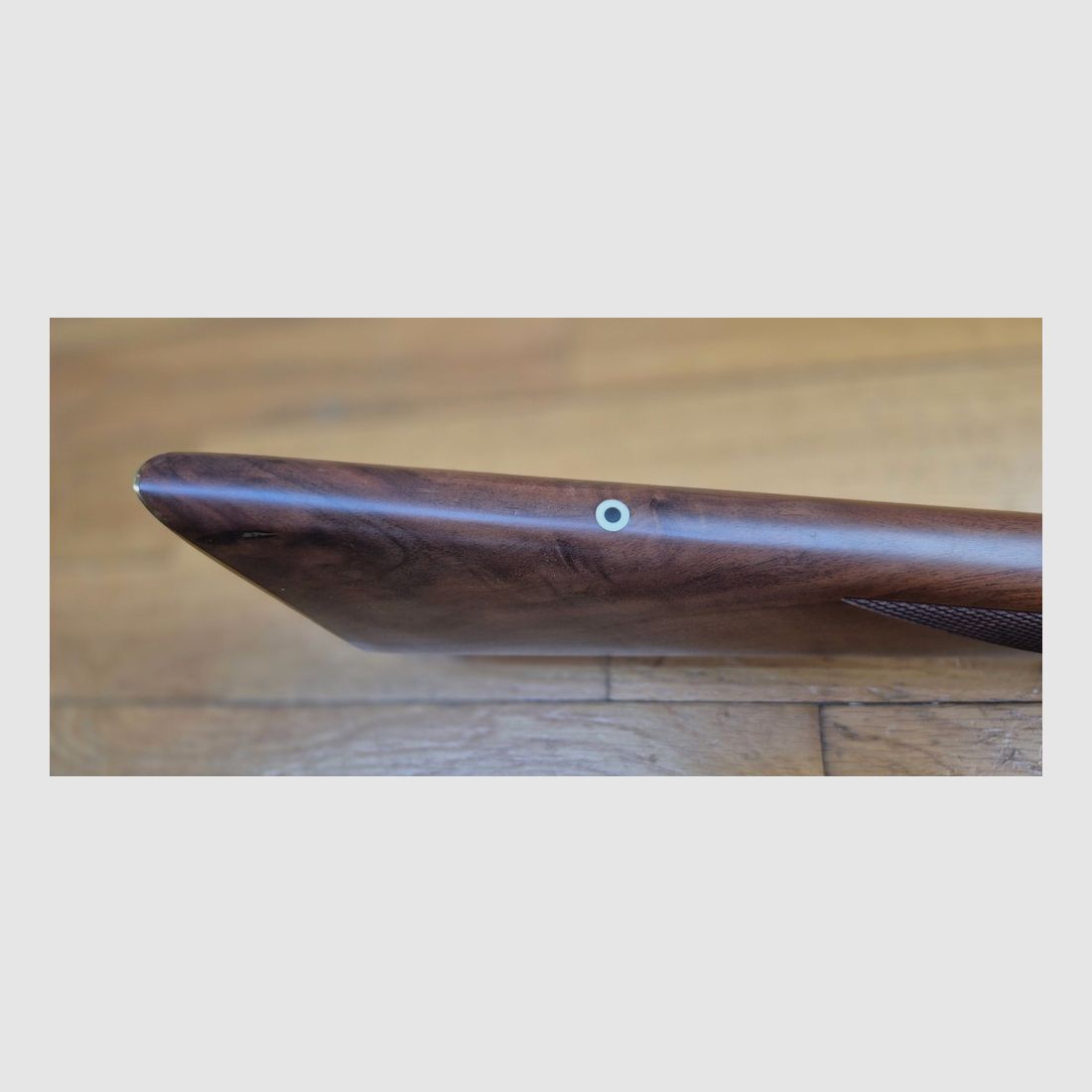 Außergewöhnliche Unterhebelrepetierbüchse Marlin Modell 1894 S – Seltene Gedenkserie „1894 CENTURY LIMITED“ – Exemplar 2.152 von nur 2.500 produzierten – Waffe von 1994 – Stempel ‚JM‘ für Marlin von Marlin – Kal. .44-40WCF – 9+1 Schuss – Nussbaumholz von höchster Qualität – Traumhafte Mechanik – Lauf von 62 cm mit Micro-Grooves – Originalbox in TBE und Dokumente – Außergewöhnliches Stück in neuwertigem Zustand – TBE+++, Bild 10 von 40