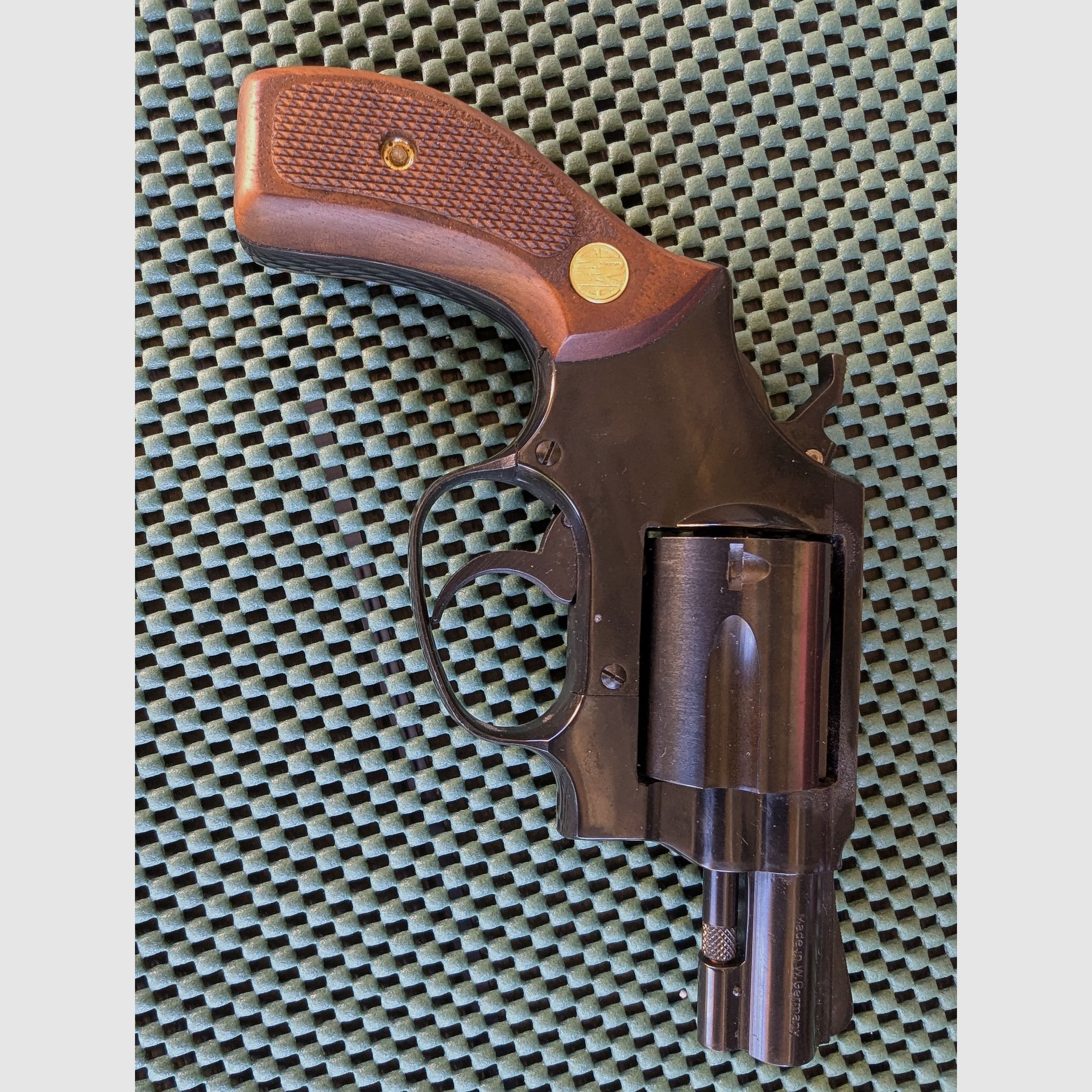 ERMA EGR 66 revolver 9mm gas and blank cartridges with original packaging