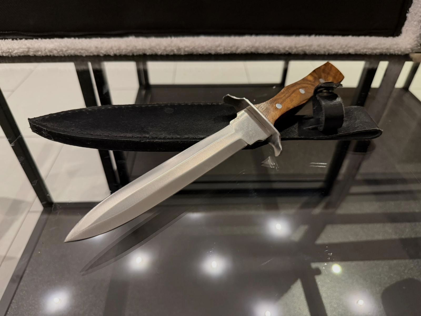 Large Bowie knife with wooden handle & leather sheath