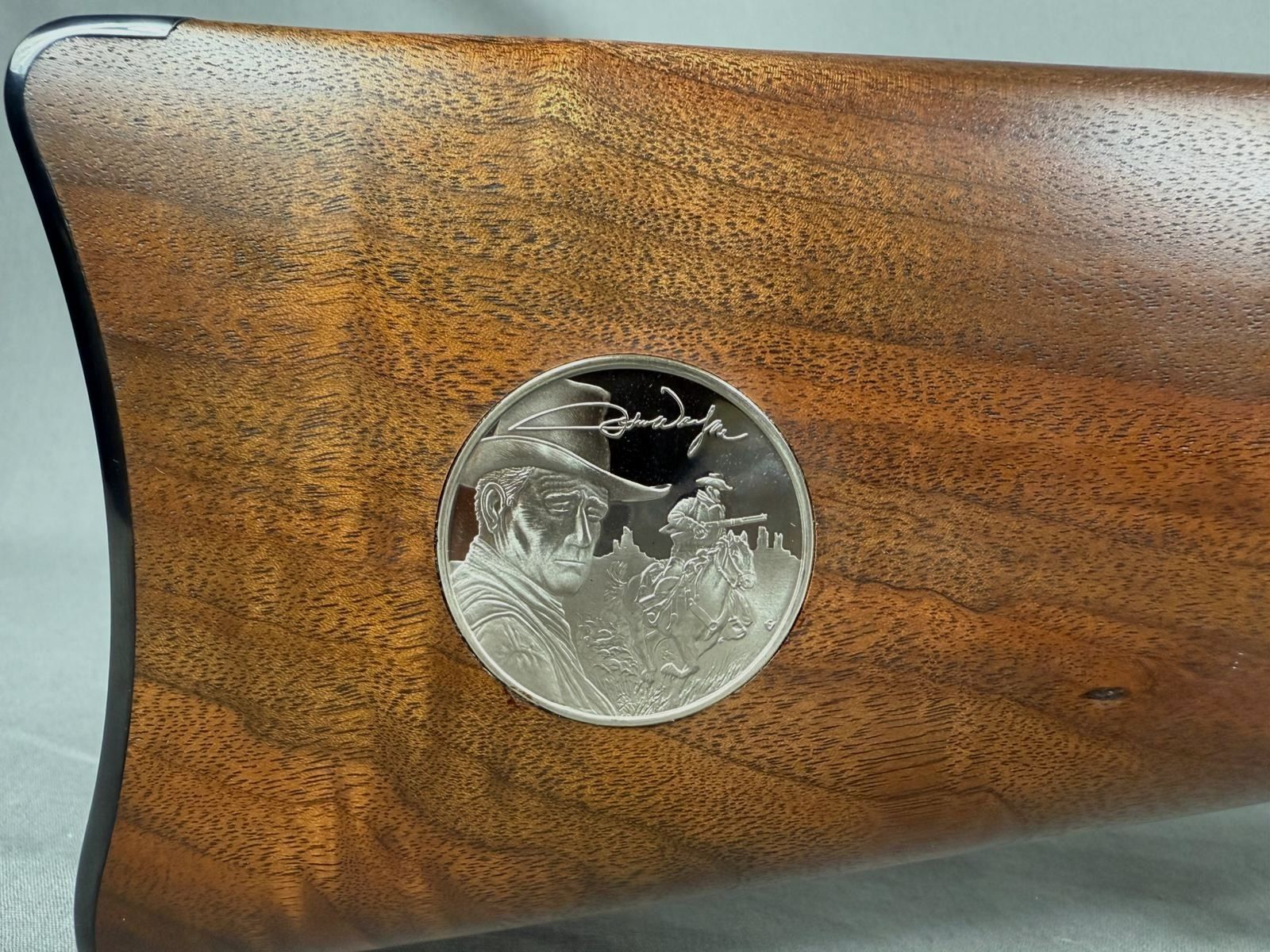 Winchester Mod. 1892  "John Wayne 100th Anniversary Custom Grade"   (.44-40 WCF)