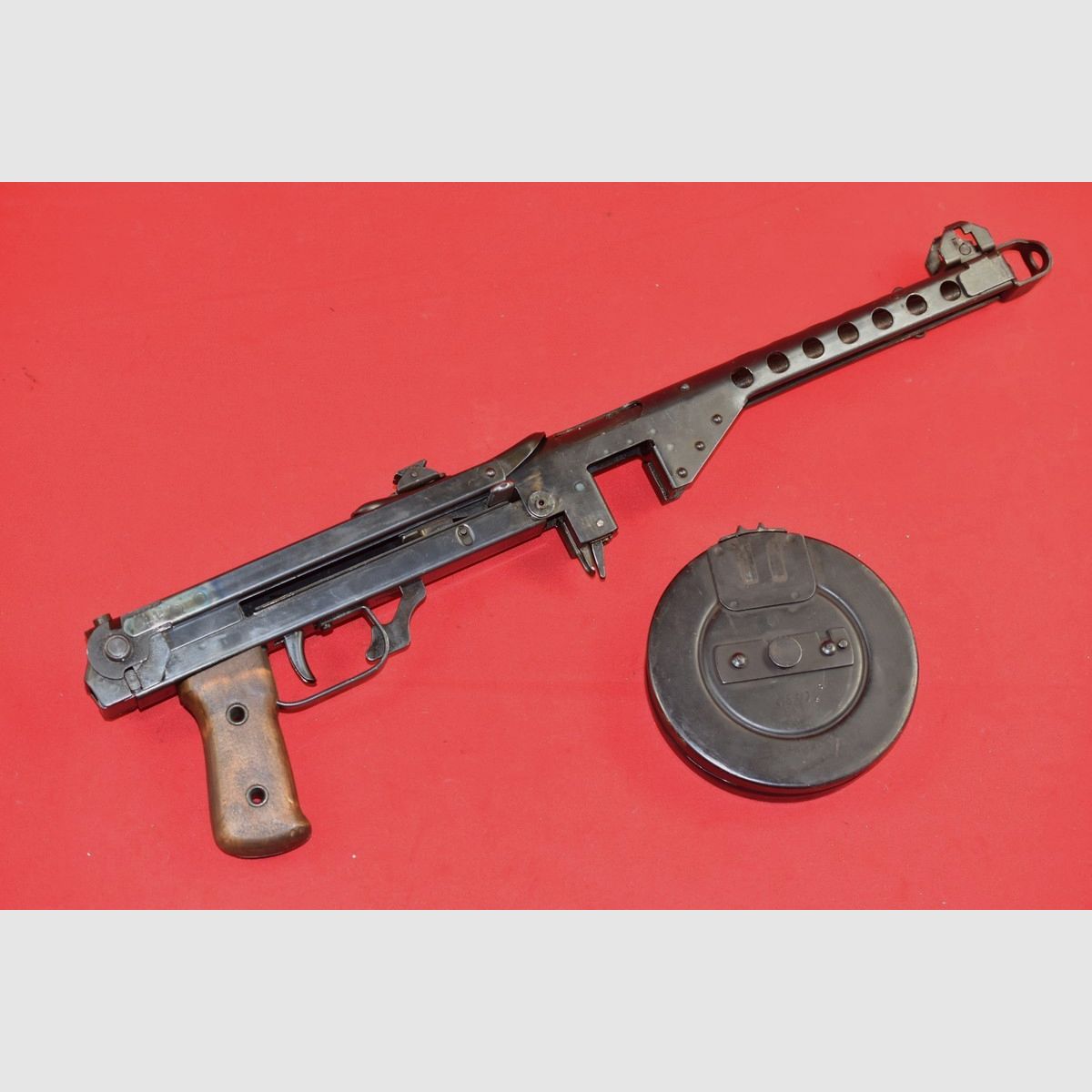 #8274 KP m/44-machinepistool, kal. 9x19, afbeelding 19 van 20