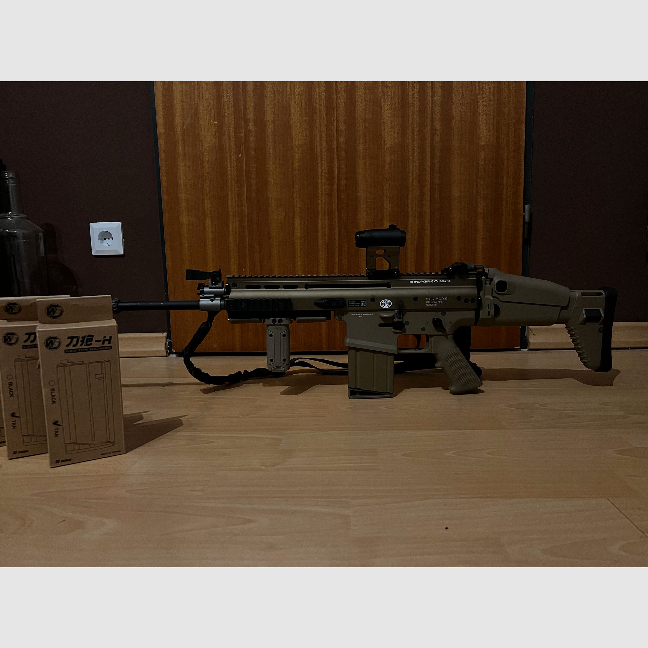 WE FN Herstal Scar H GBB mit 4 Magazinen