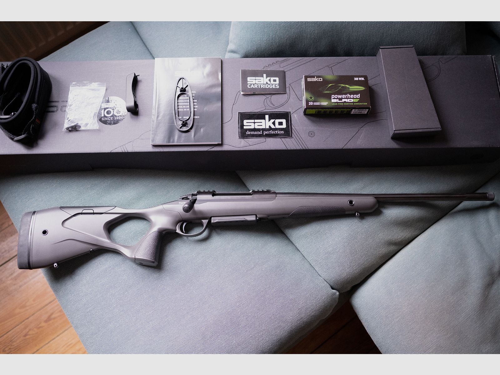 *Neue* Sako S20 .308 Win 51 cm Hunter Lochschaft mit Munition und Gurt 