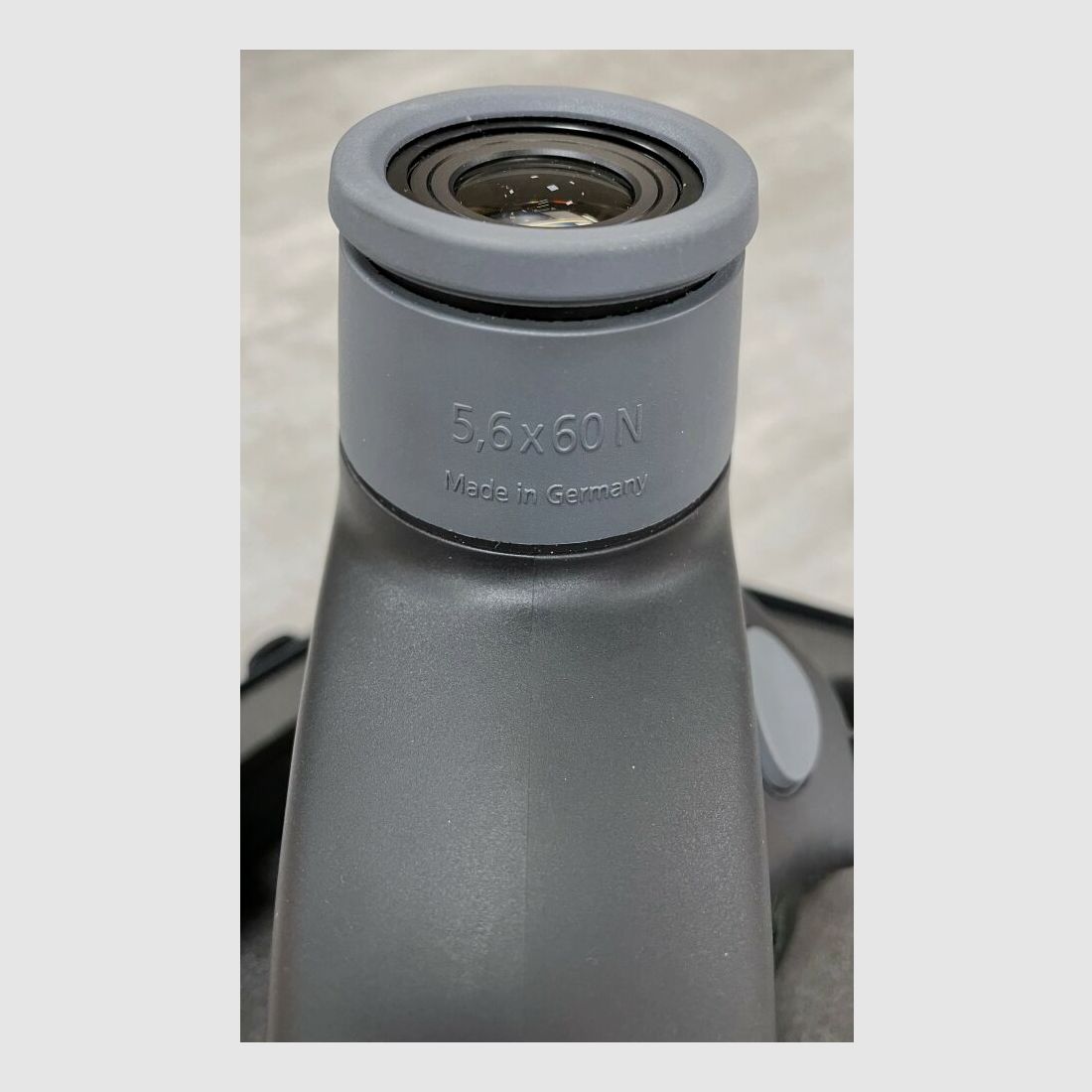 ZEISS Nachtsichtgerät 5,6x60 N Mono