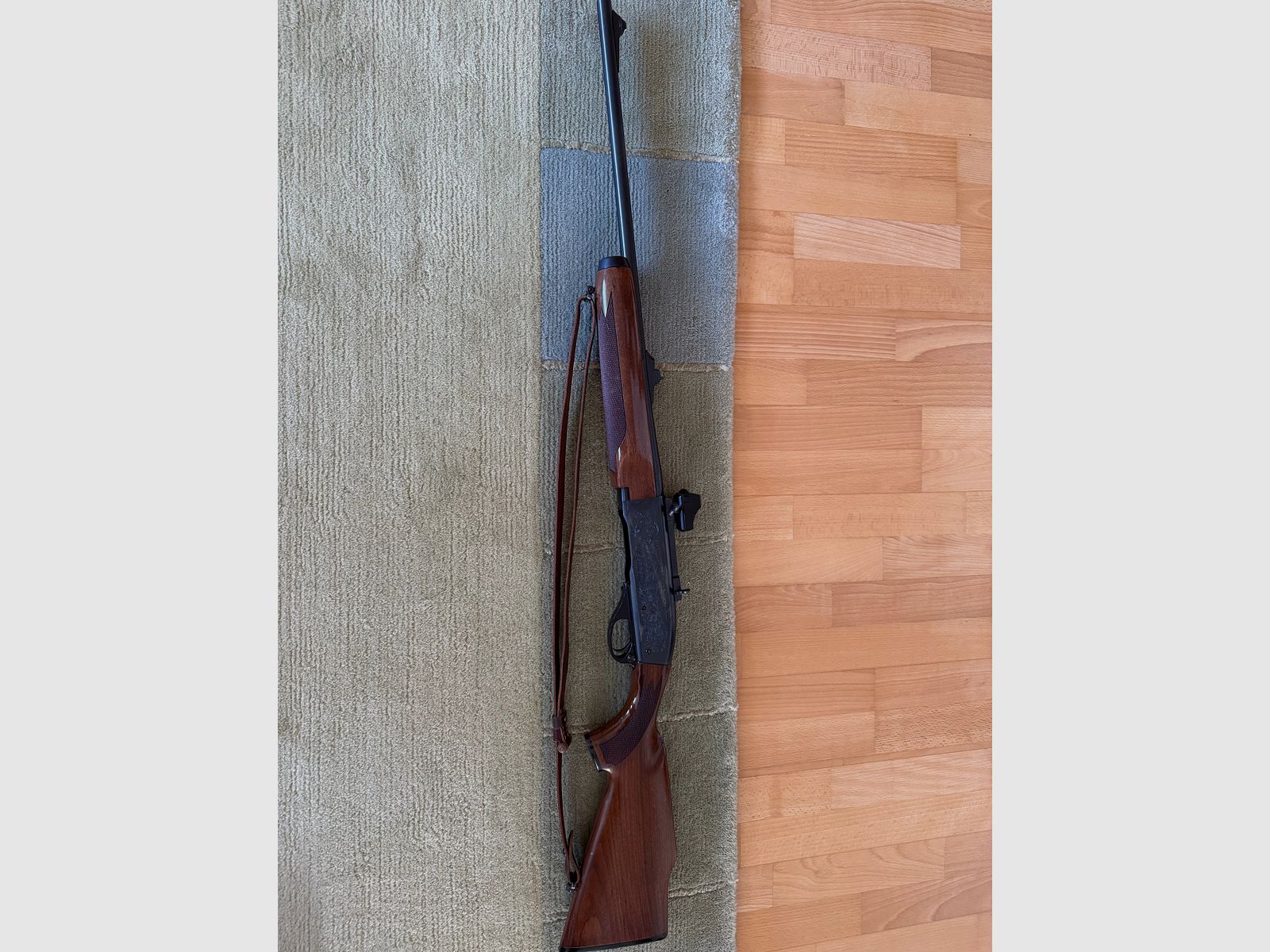 Remington 7400 .308 Kaliber mit Rotpunkt