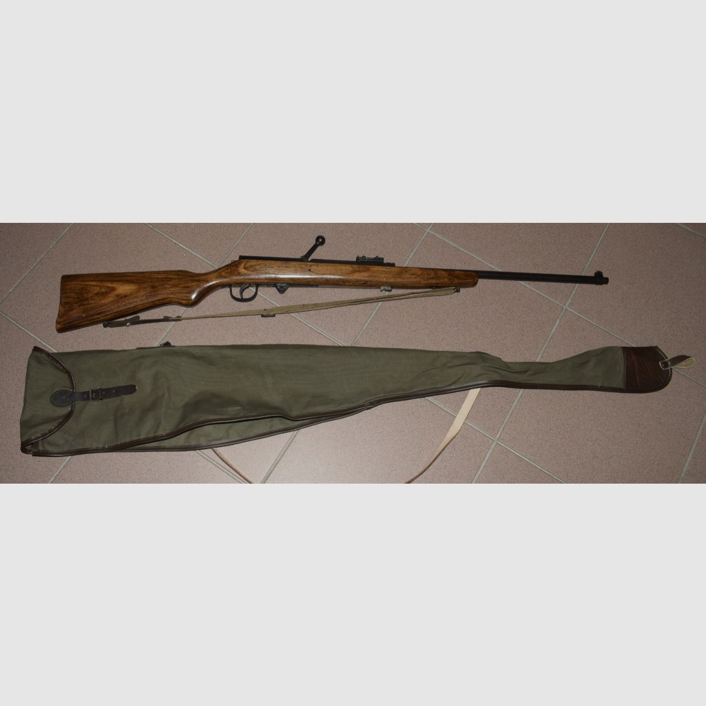 Luchtgeweer Haenel 49a, zeer vroeg GST Geweer, loop gestempeld, veer en afdichting nieuw