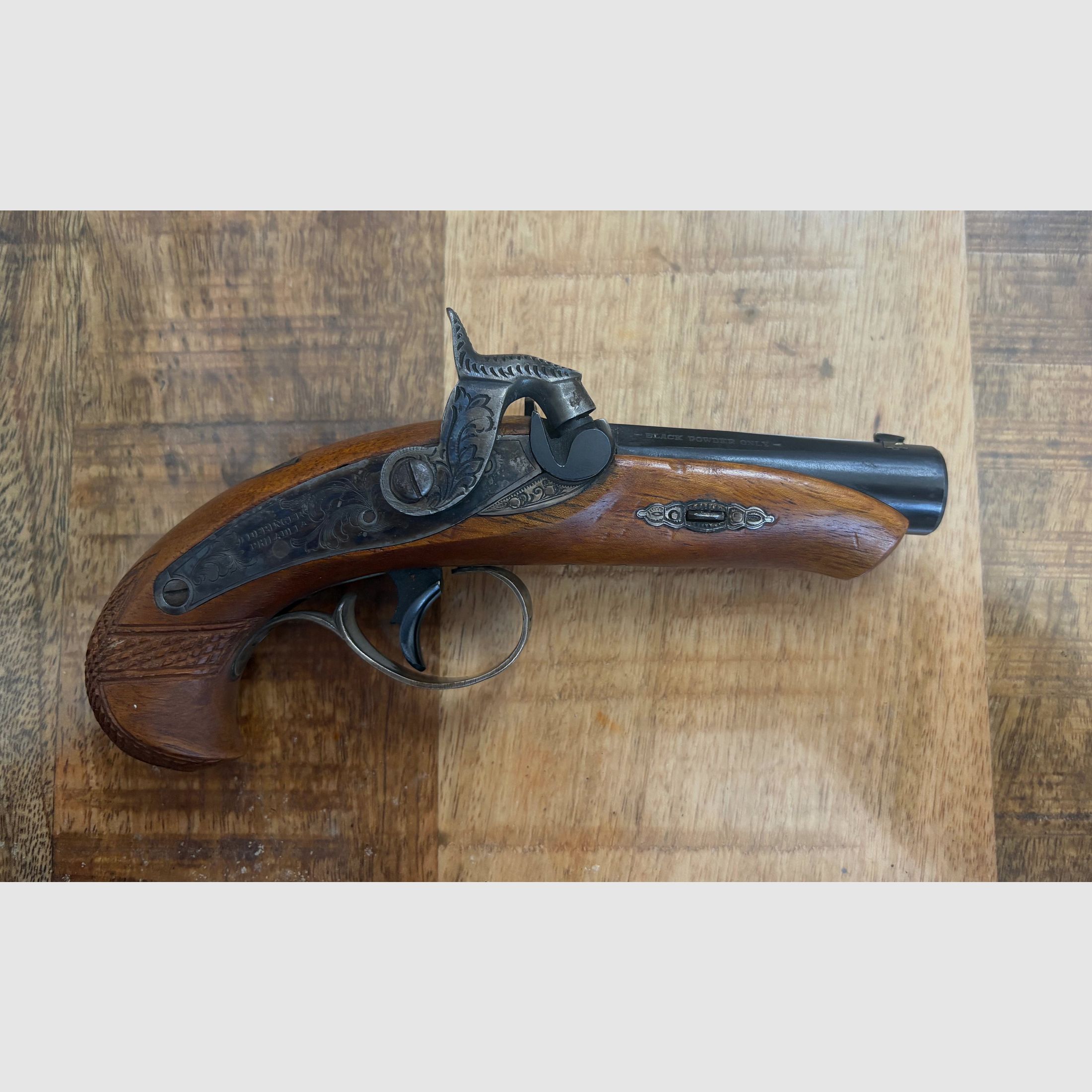 Pistolet à percussion Philadelphia Deringer .45 LOS