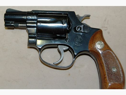 Smith & Wesson 36