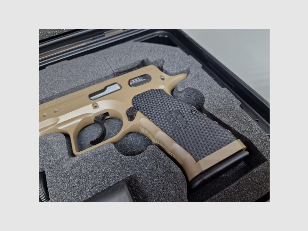 Tanfoglio Hexagon Tactical FDE, immagine 3 di 5