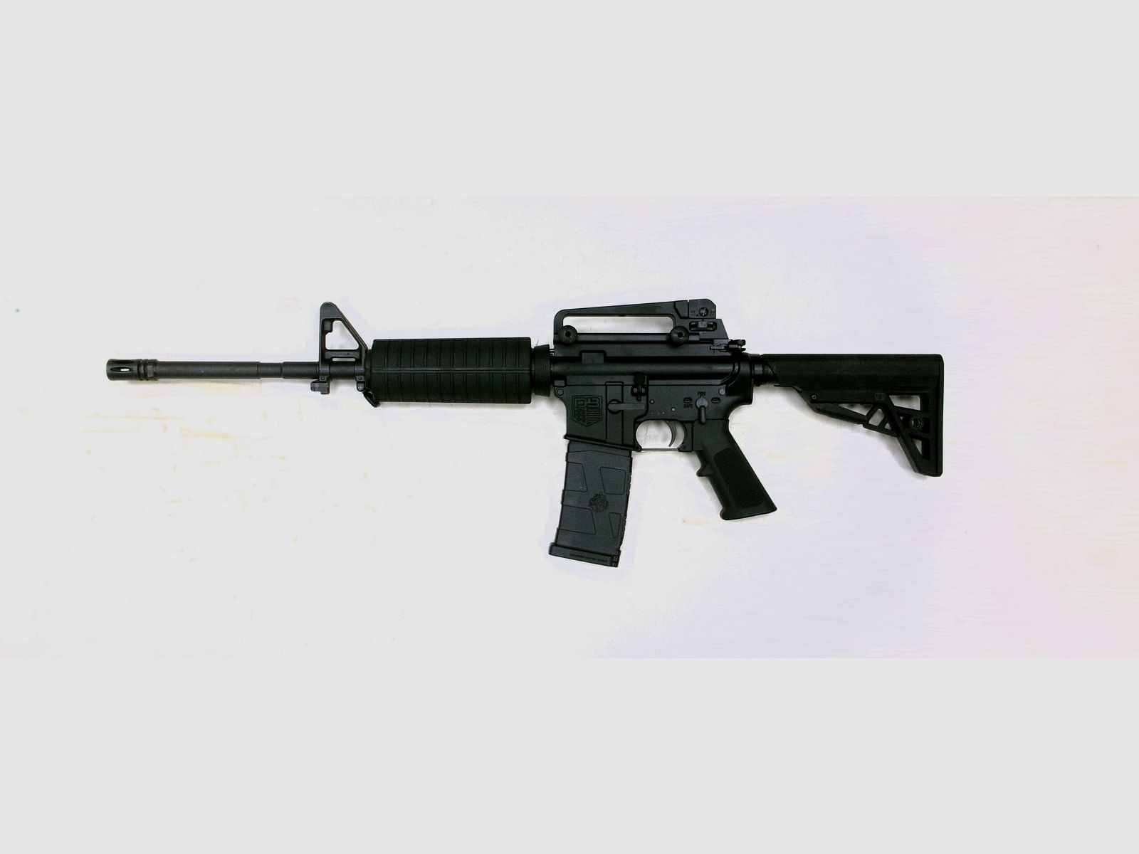 DIAMONDBACK DB15 Kal. 223 R. gebruikt, afbeelding 2 van 6