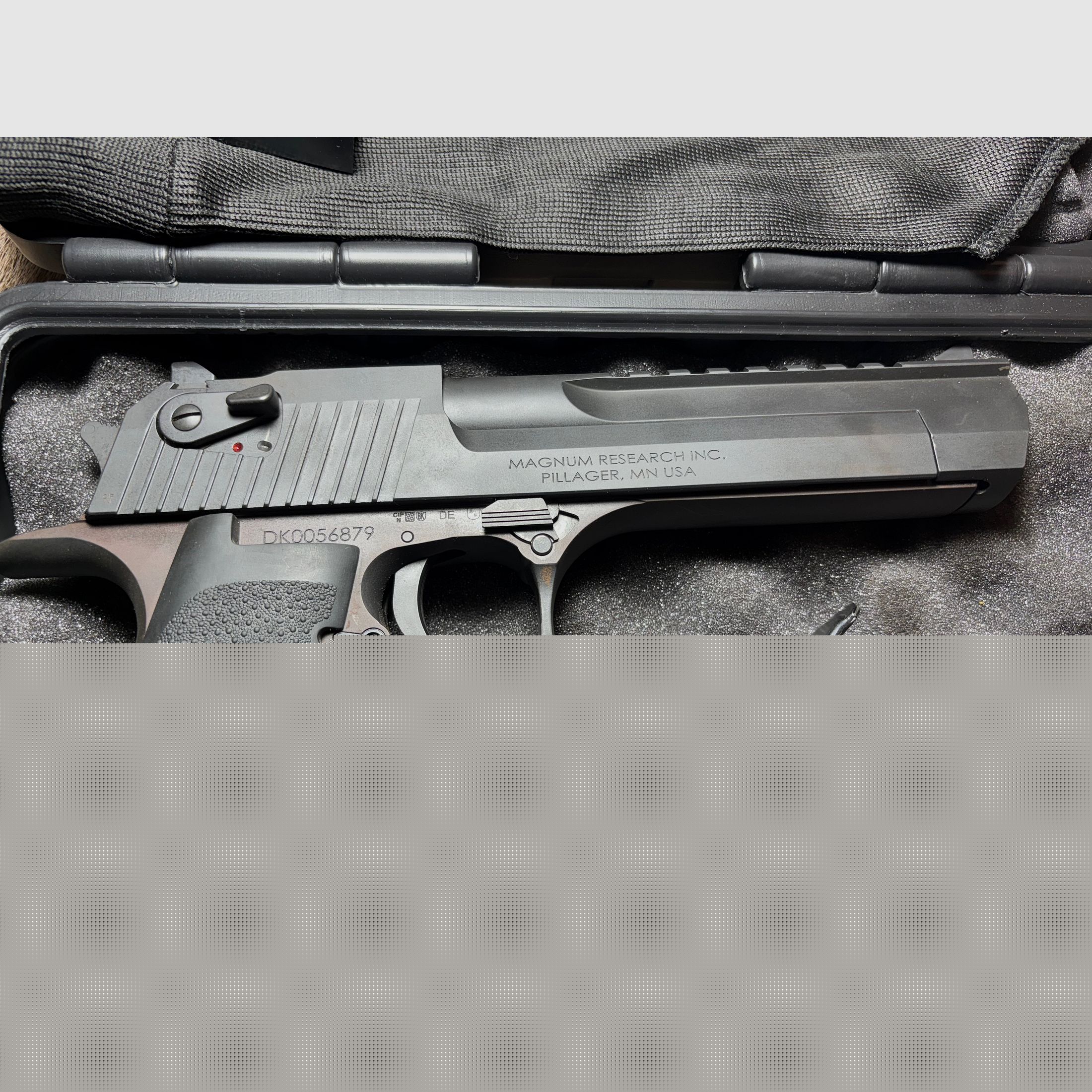 Magnum Research/IMI Desert Eagle Mark XIX .50AE inkl. Wechsellauf .44mag