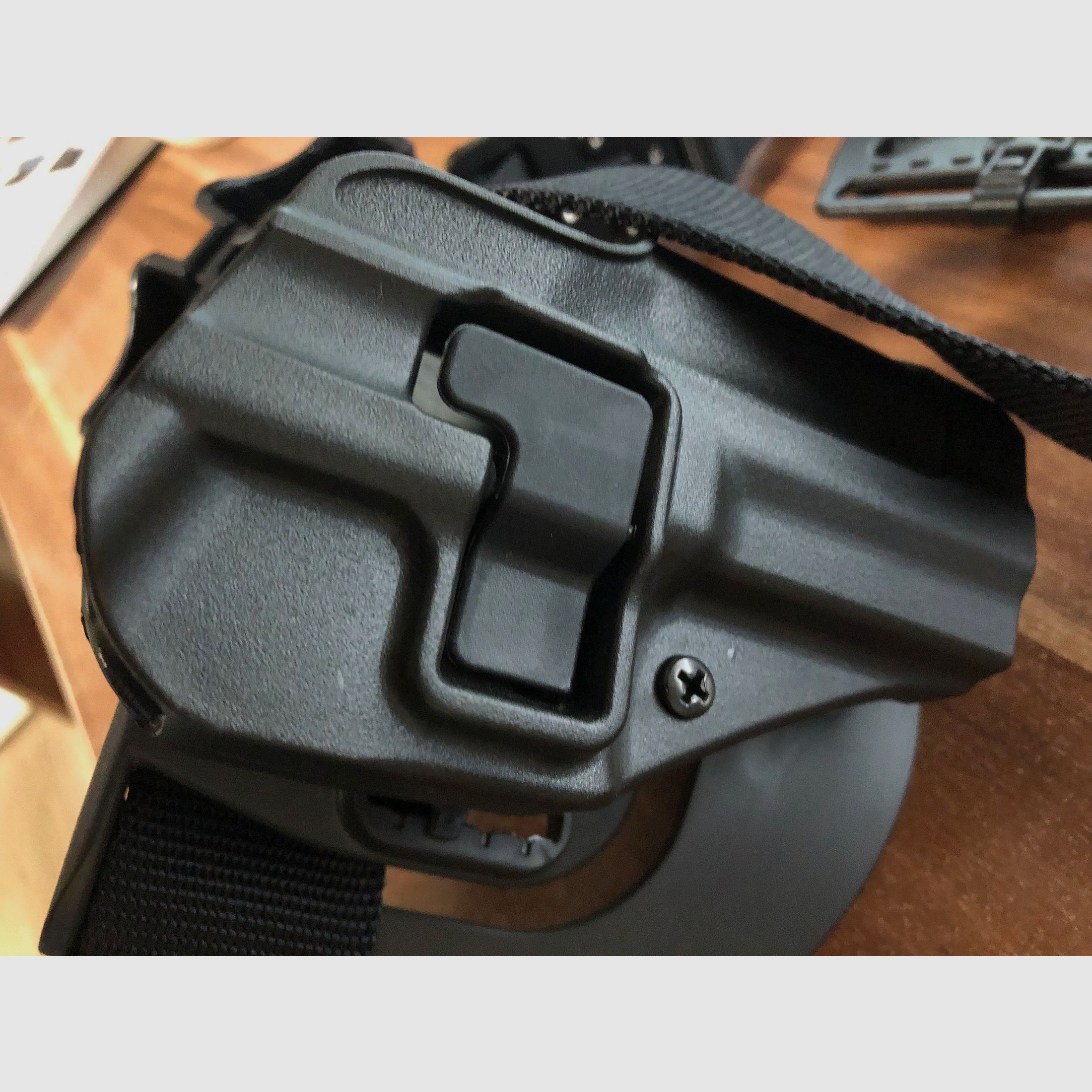 fondina tattica per cintura modello Black Hawk 2100298 con tasche per due caricatori in cintura