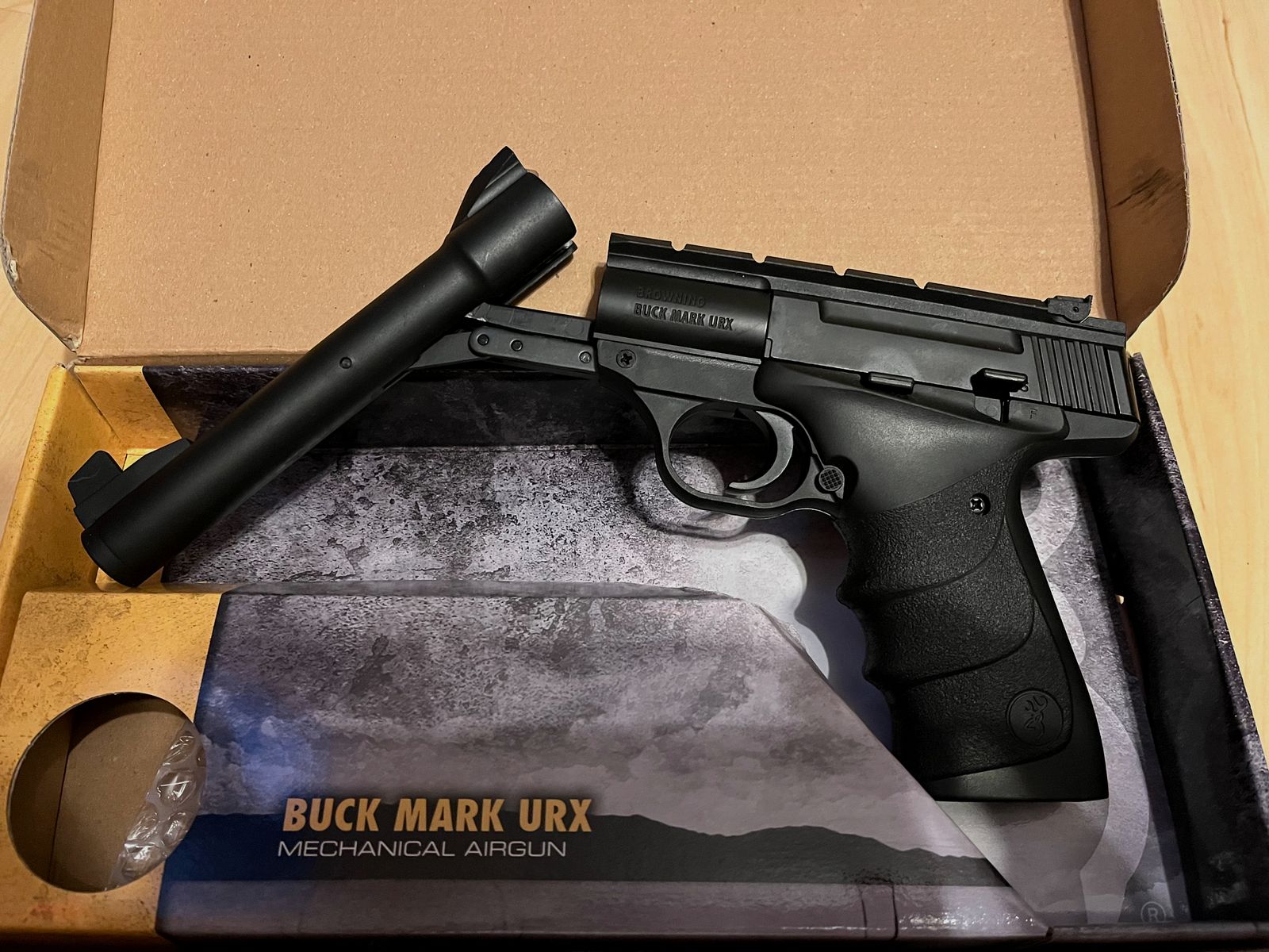 Browning Buck Mark pistola ad aria compressa, immagine 1 di 5