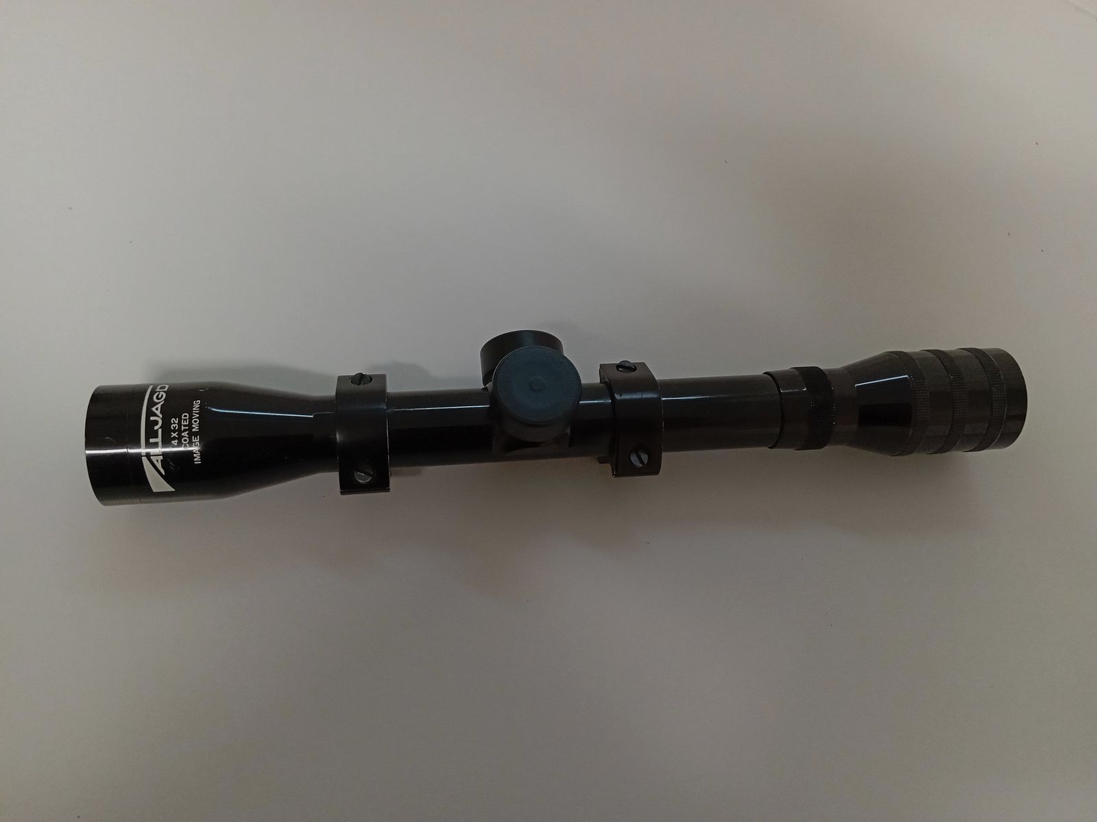 Telescopio de caza 4X32 en buen estado
