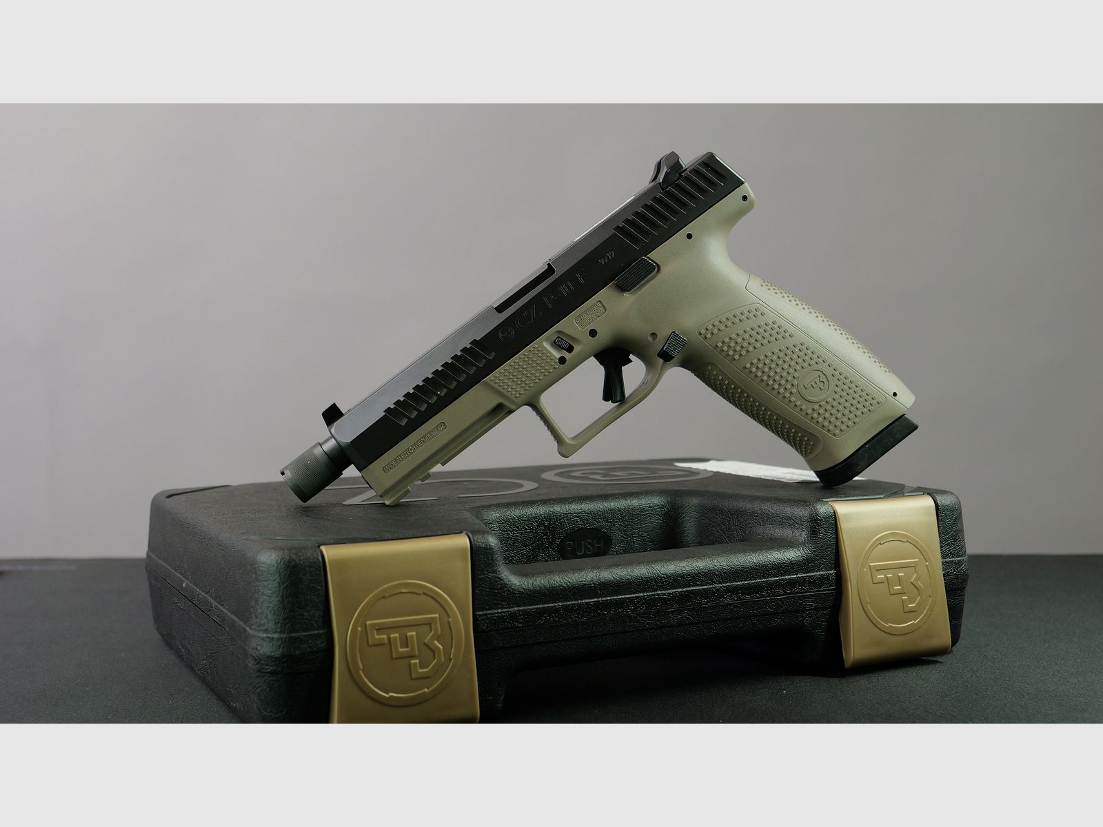CZ P10 F  SR (Laufgewinde) MEGADEAL