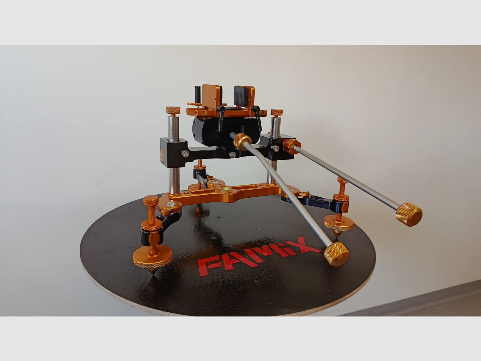 REST TRIPOD die neuesten Modelle FAMIX KJ 3 / FAMIX KJ 4 STAND FÜR GEWEHRE STATIV