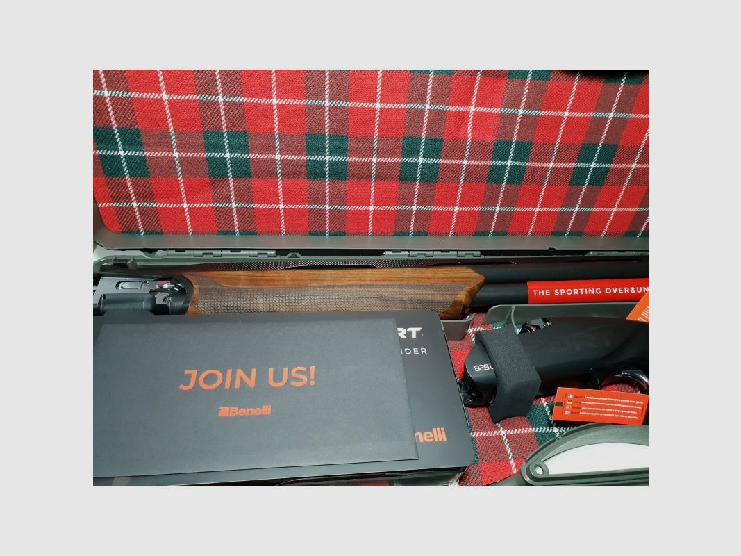 Benelli 828U Sport, Bild 8 von 8