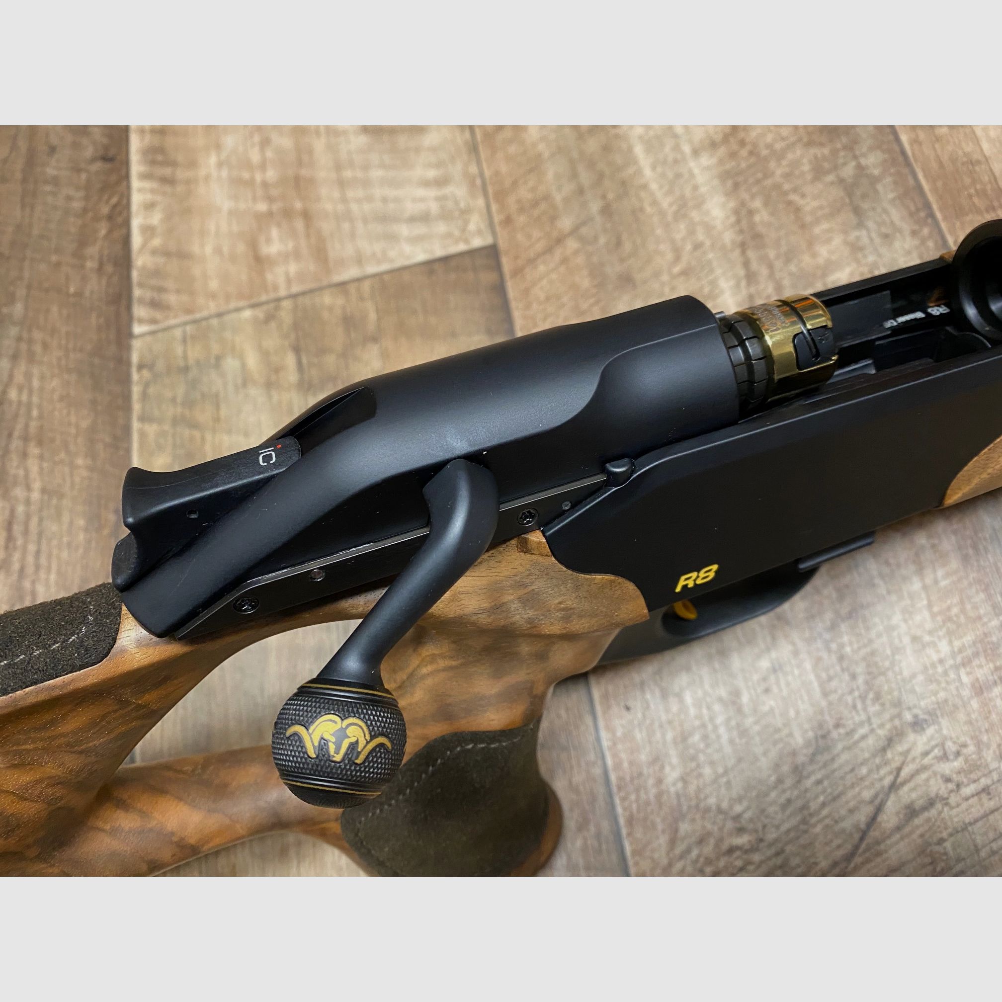 Blaser R8 Success HK 6 mat huilé version spéciale cuir de cerf .308win