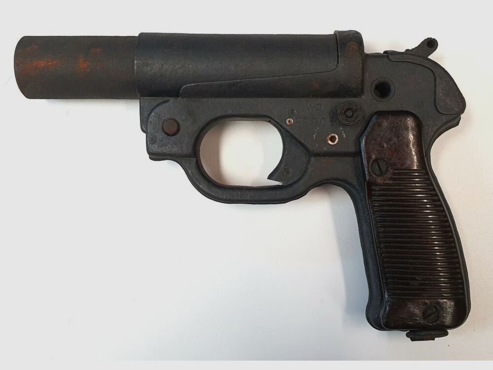 Schneider Hugo Signal Pistol Schneider Hugo Model 42 - 4 (Signal)