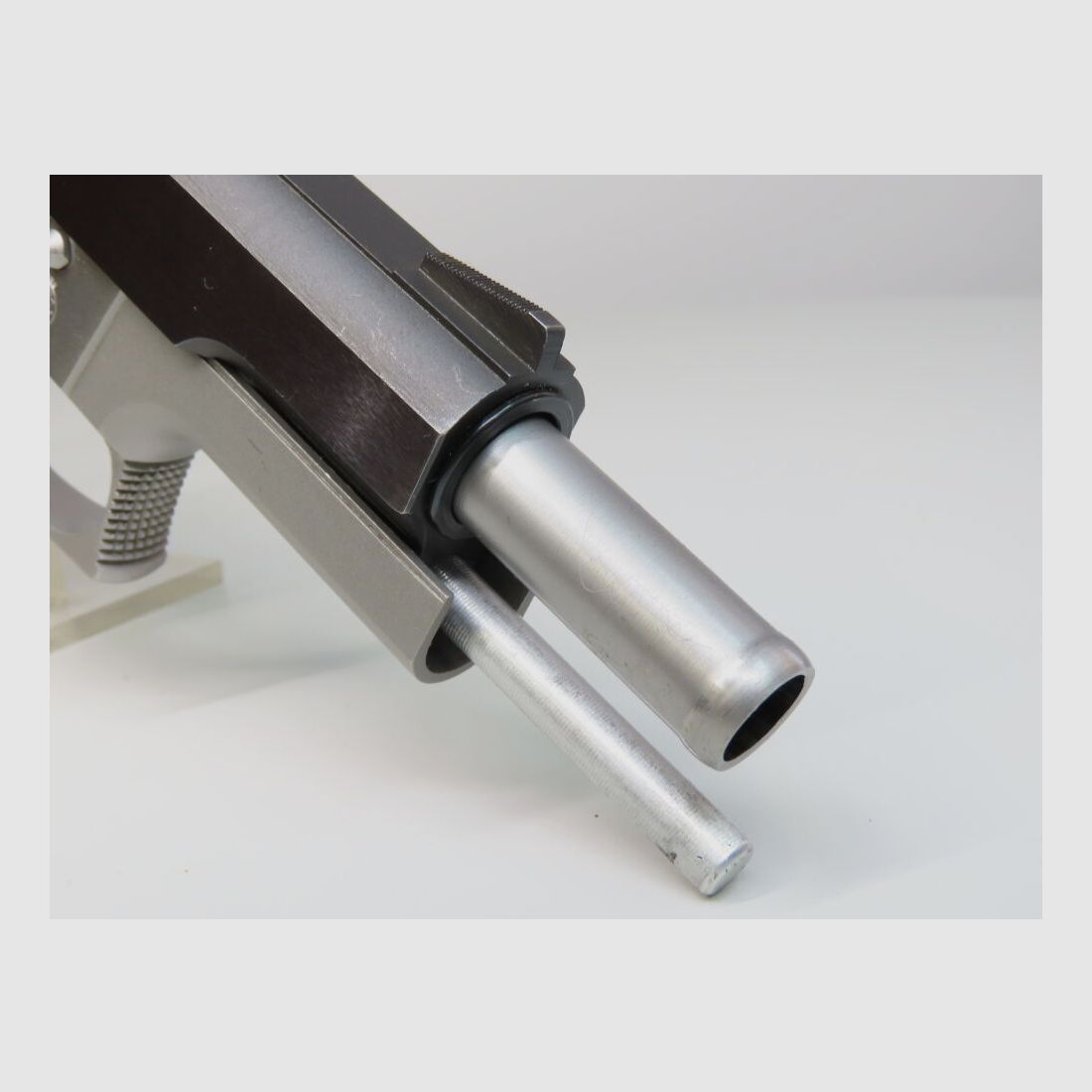 Smith & Wesson 745
