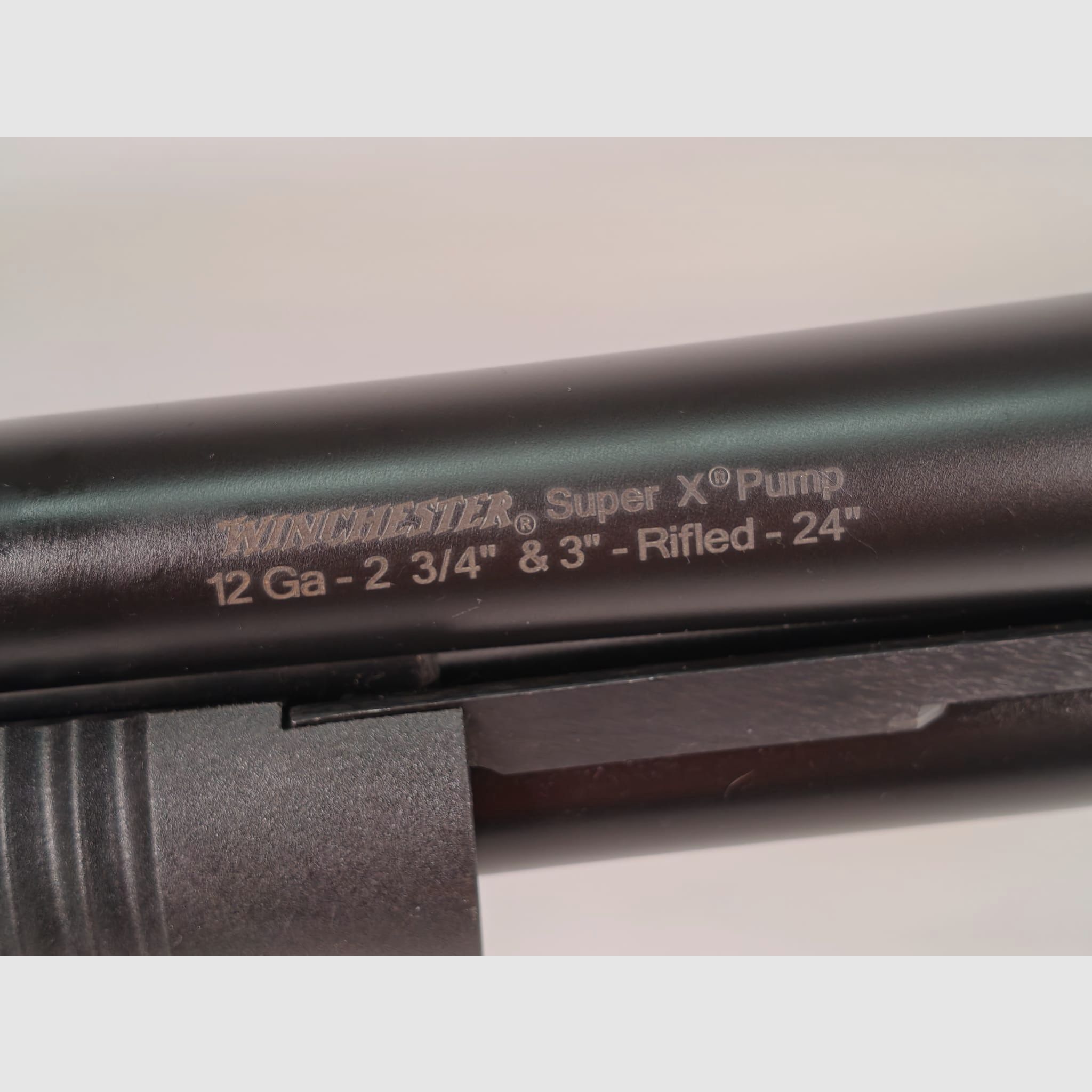 Winchester SXP 12/76 – als nieuw voorhand herhalingsgeweer