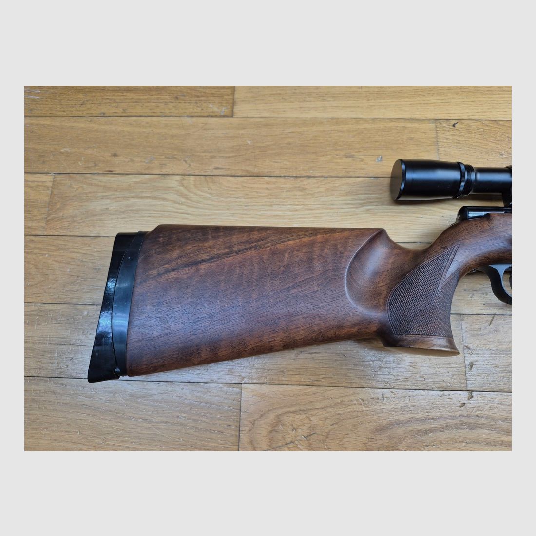 Prachtige precisiegeweer set Anschütz model MATCH 54 versie 1407 – 22LR – Weaver CT36 Micro Trac 36 x 40 richtkijker met diopter en tunnel Anschütz (3 iris!) – Zware loop – Kamerbeschermer + Sluitbeschermer + Koffer! Top set! TBE+++, afbeelding 37 van 53