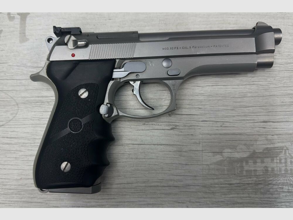 Beretta F92 9mmLuger