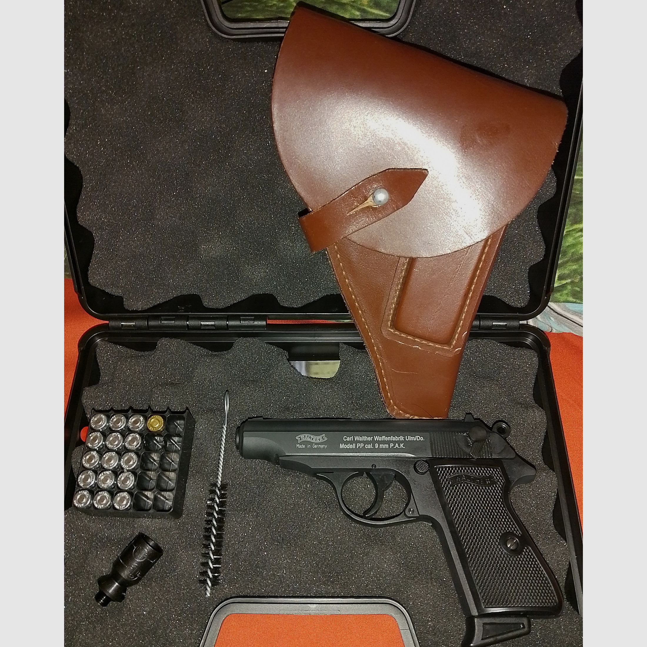 Walther PP mit original Stasi Holster für Suhler PP