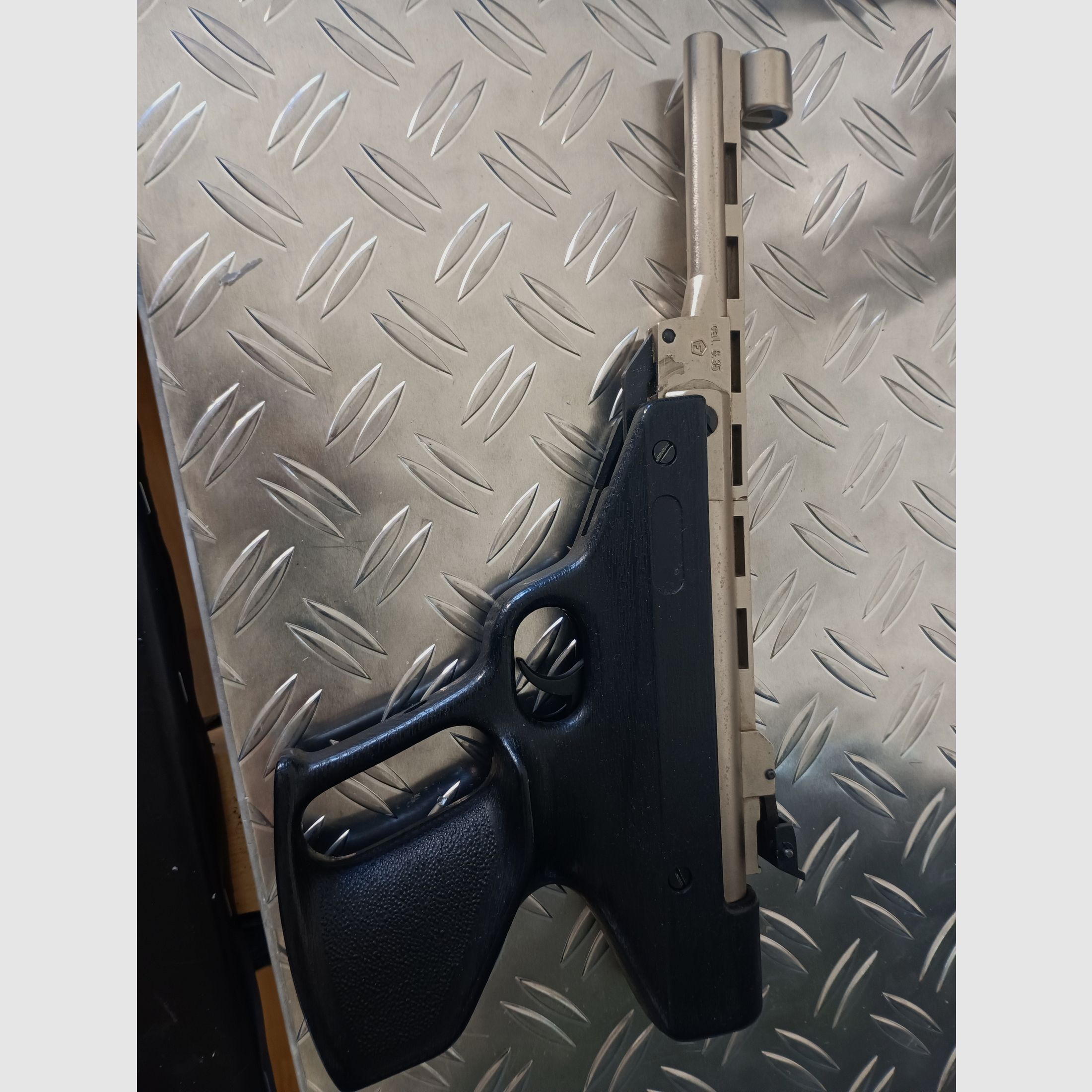 Knicklaufluftpistole Kaliber 6,35