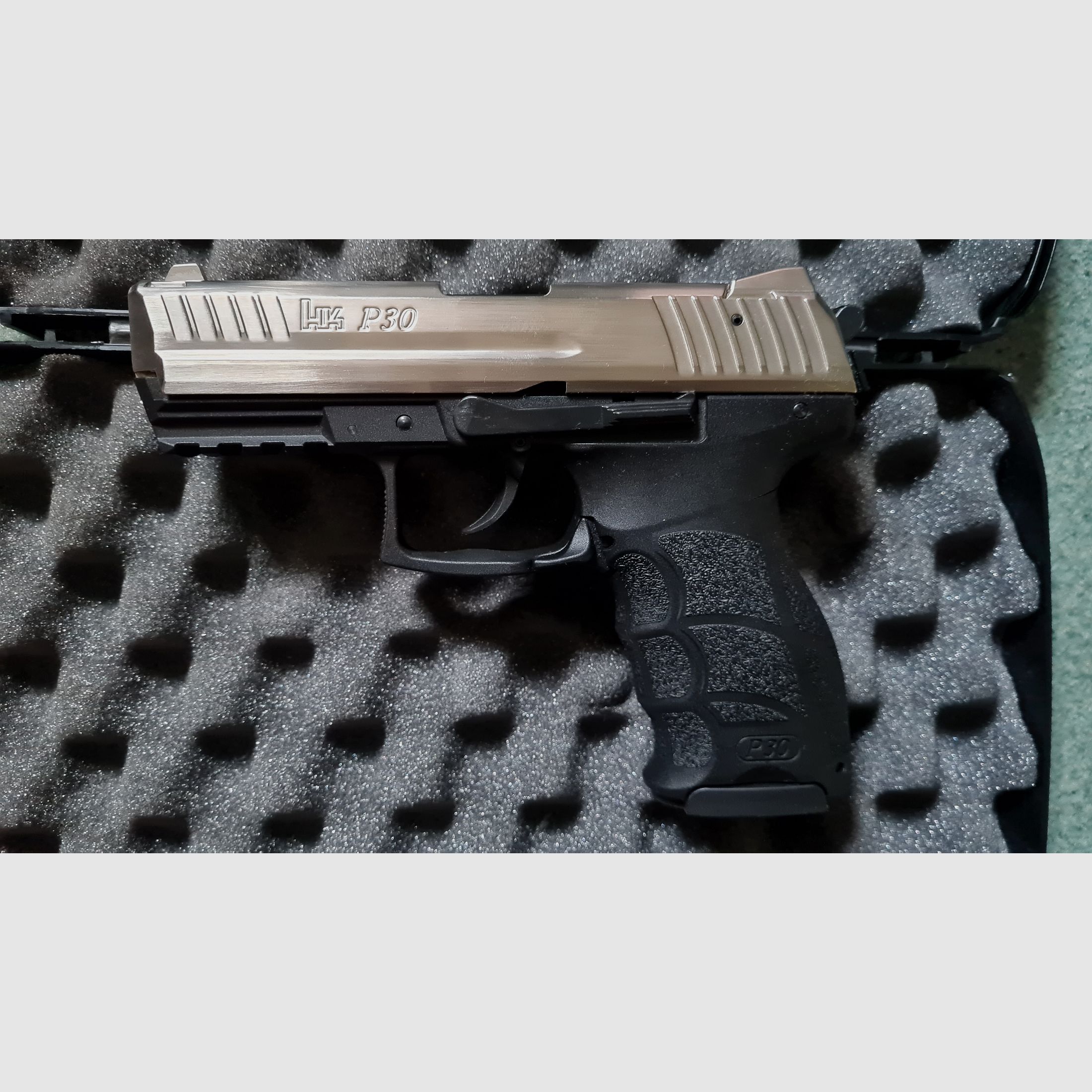 H&K P30 Chrom - 9mm PAK