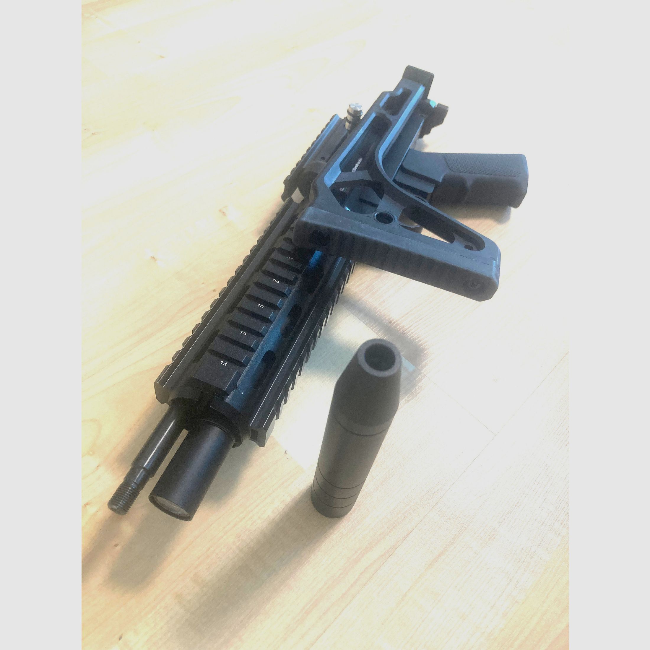 Pistolet à air Karabiner Diana Bandit "Tactical Ultimate" avec chassis en aluminium et crosse pliable style AR15/SIG, F libre dès 18 ans, image 3 sur 7