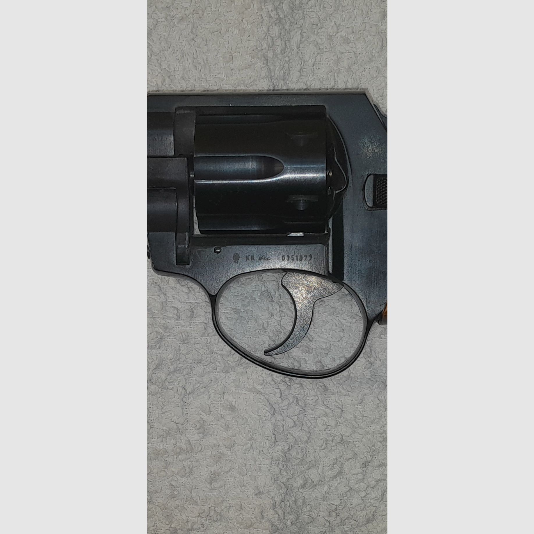 Röhm RG 69 blank firing revolver with steel cylinder and real wood grip, incl. 48 pieces of blank cartridges