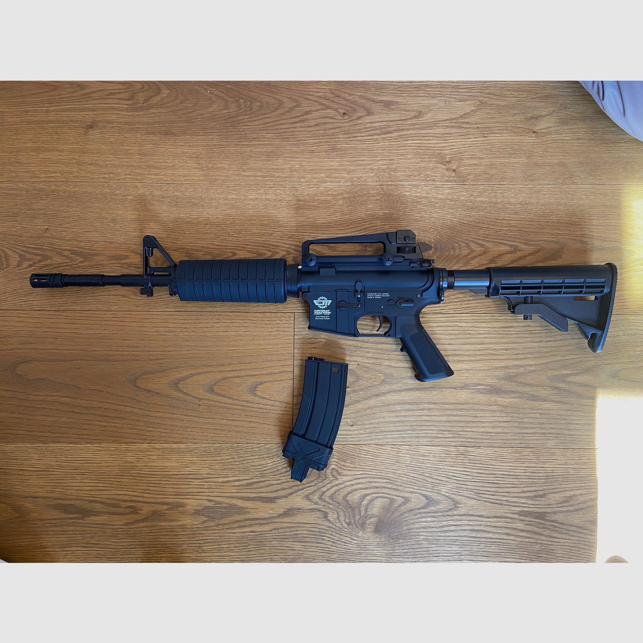G&G M4A1 S-AEG m. Zubehör