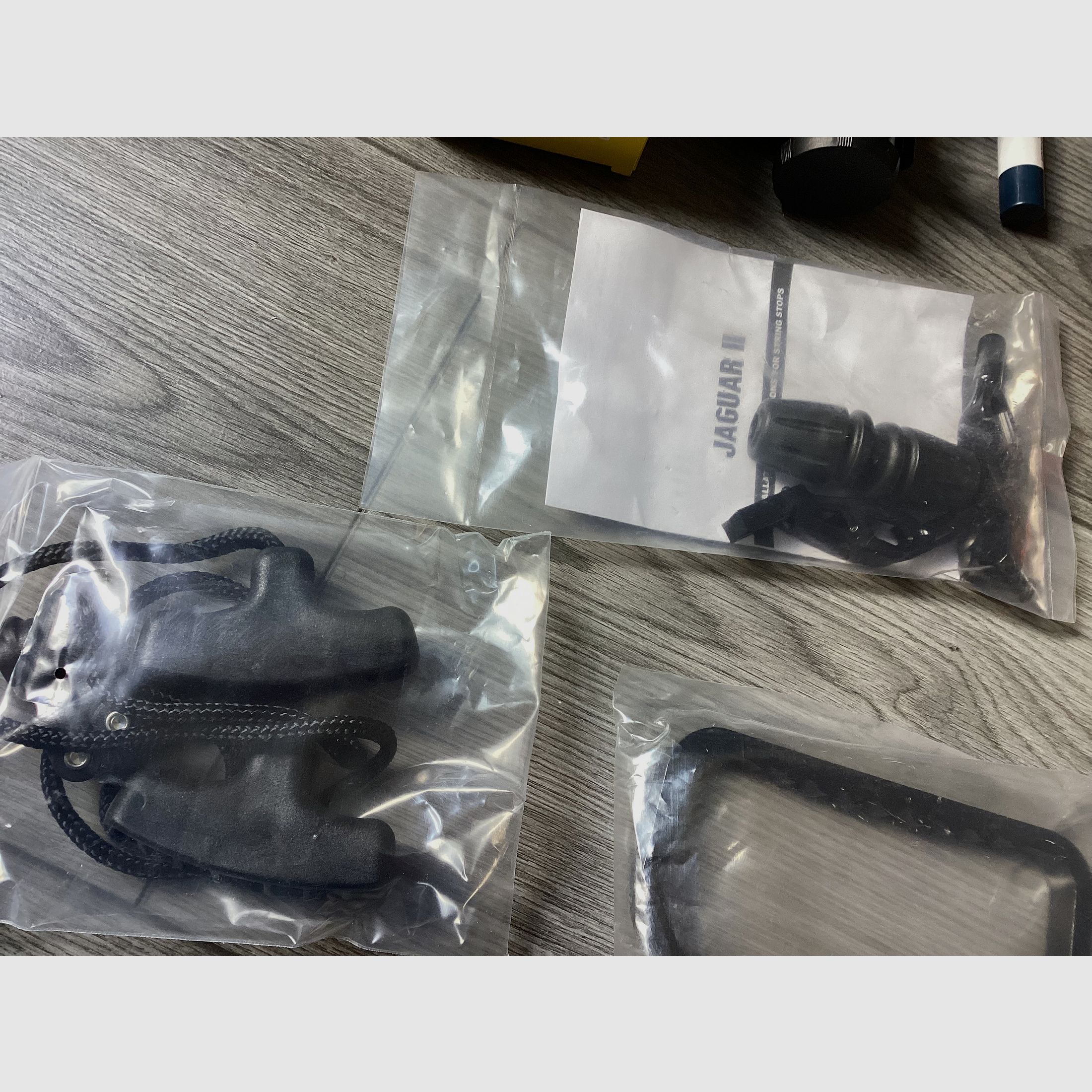 EK Archery Jag II Pro 175 lbs 260 FPS + red dot