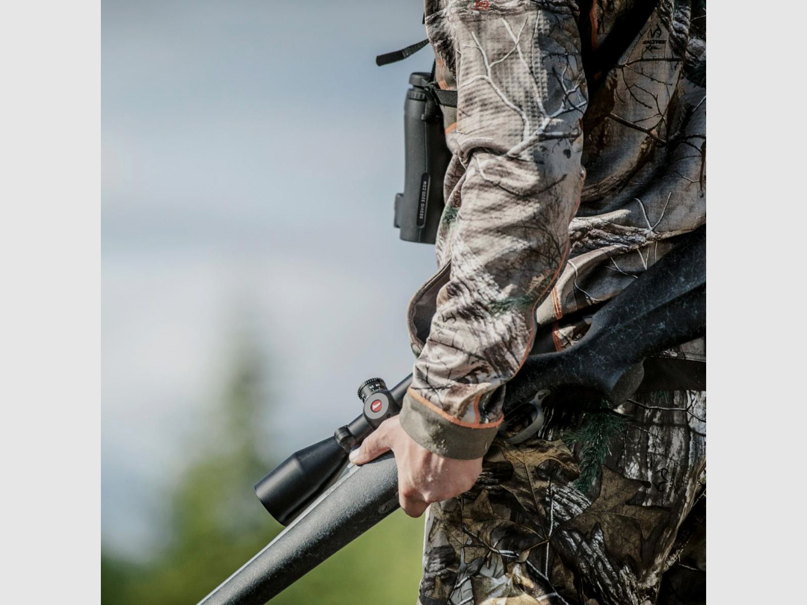 LEICA Fernglas mit Entfernungsmesser Geovid 8x42 3200.COM