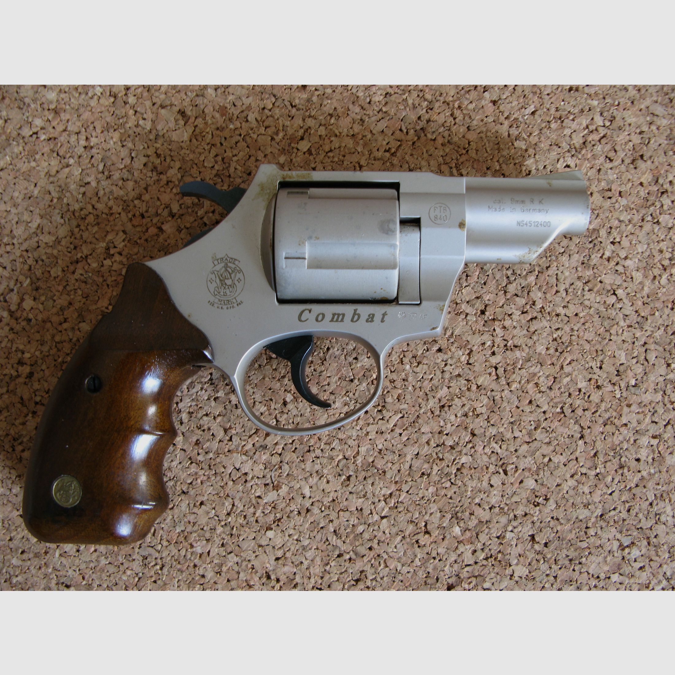 Revolver Smith & Wesson Combat cal. 9 mm K.
