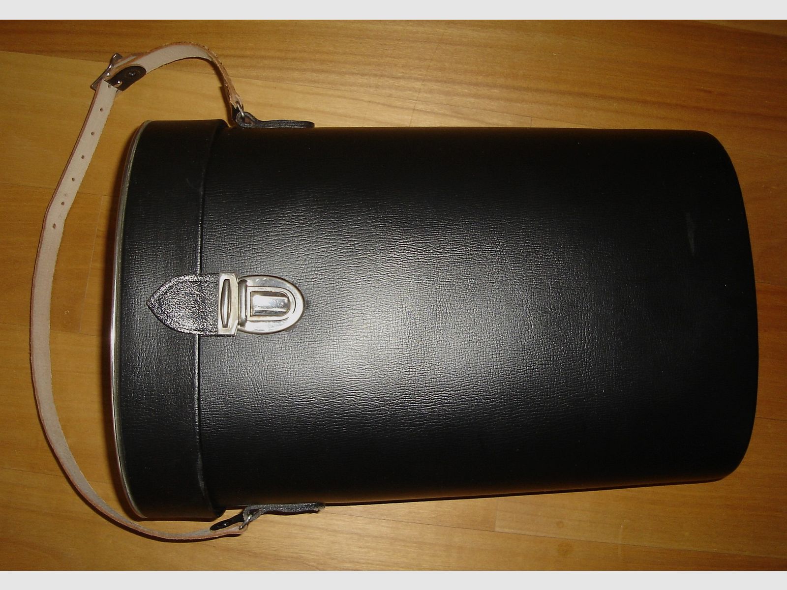 Binocular case for binoculars 8x56