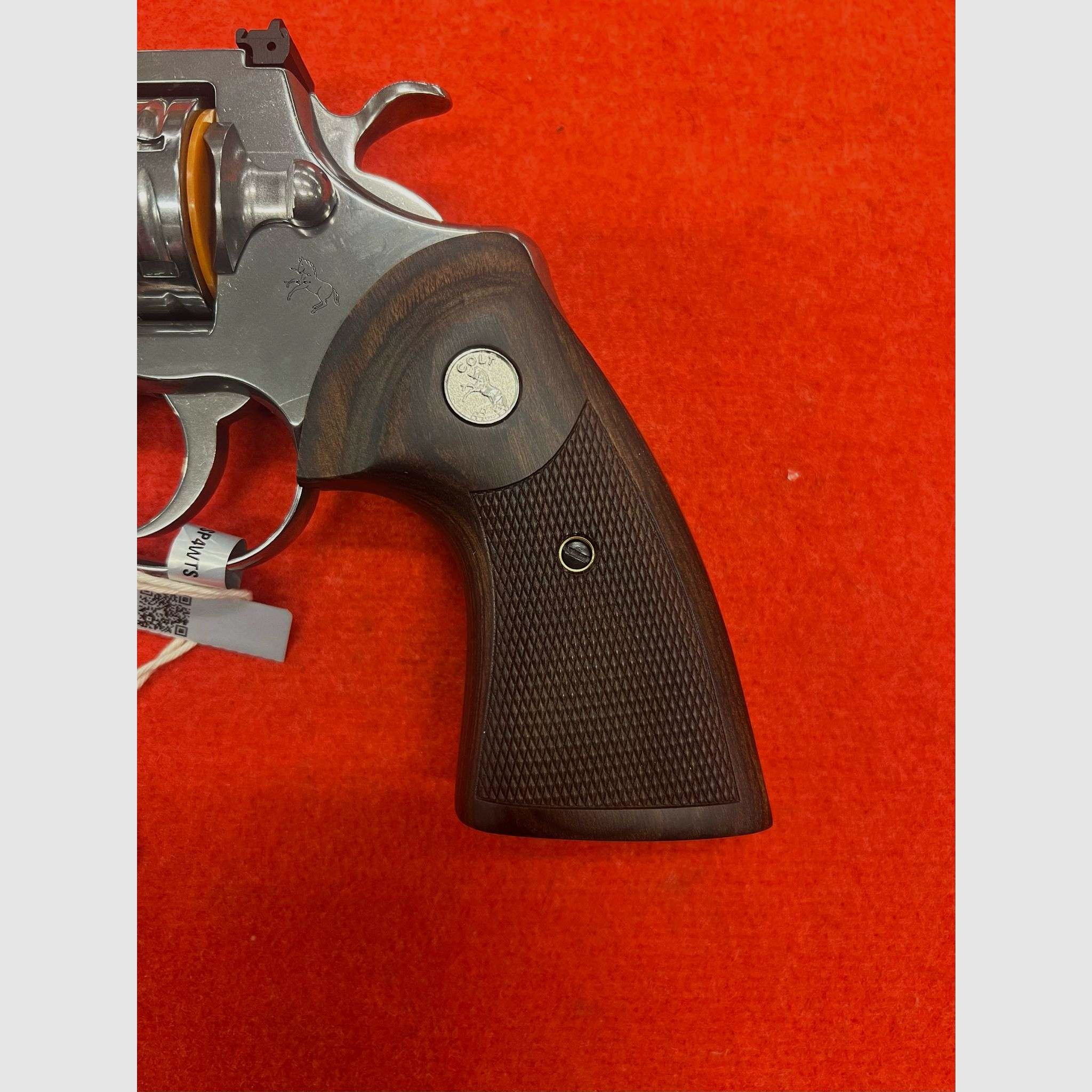 Smith&Wesson 686 Plus 5″ Performance Center Kaliber .357 Mag., Bild 3 von 6