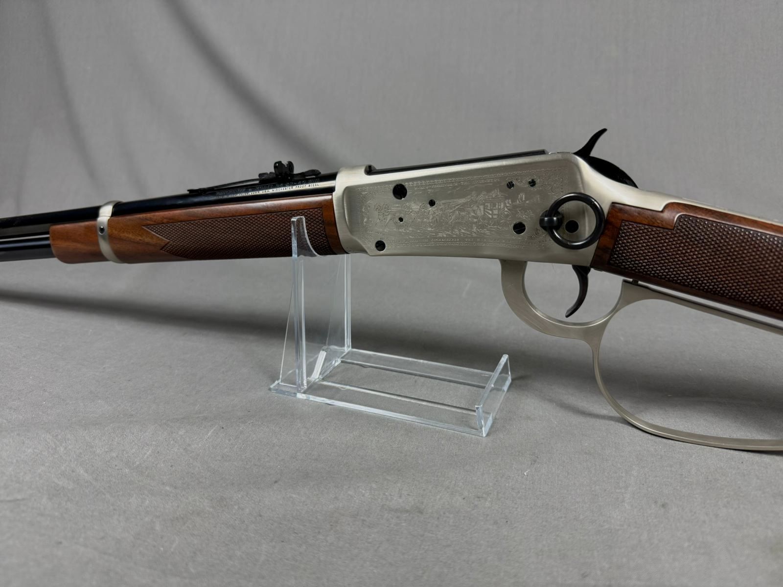 Winchester Mod. 1894  "John Wayne Commemorative"   (.32-40 WCF)