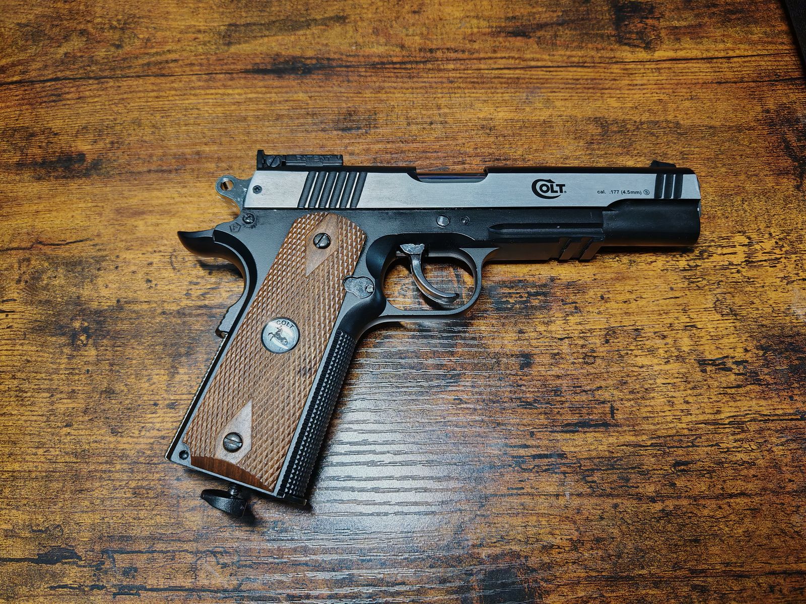 COLT SPEZIAL COMBAT Co2 / 4,5mm (177.) BB