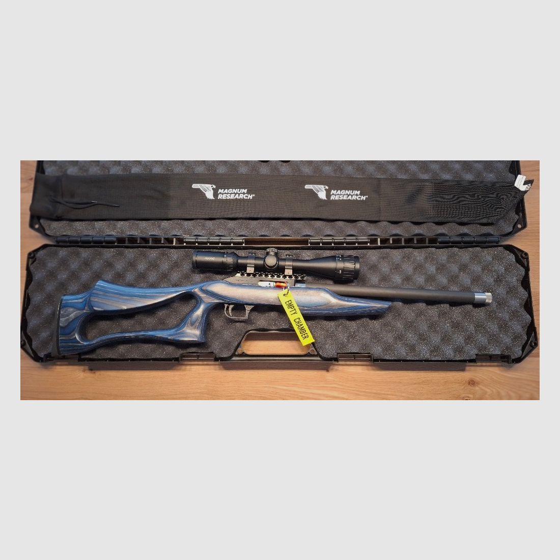 Magnum Research MLR-1722 blau